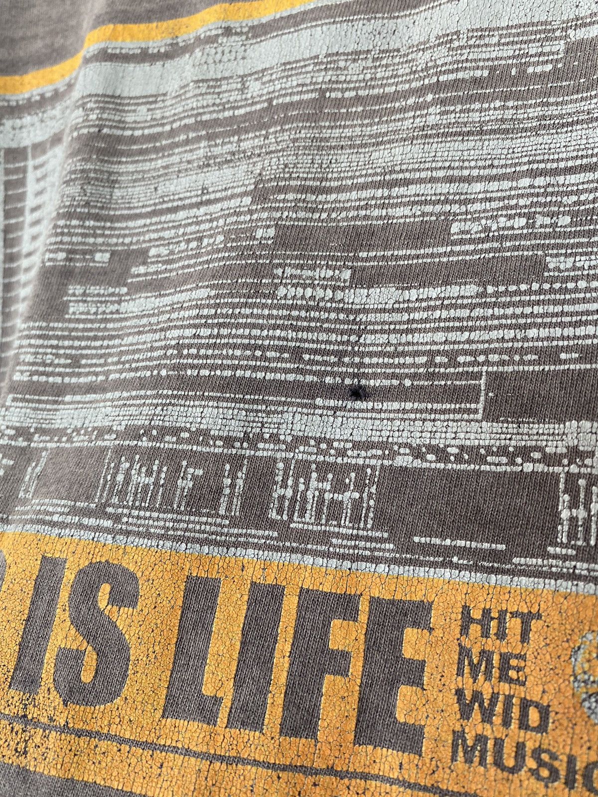 Vintage Vintage Nesta T-shirt Size US L / EU 52-54 / 3 - 7 Thumbnail
