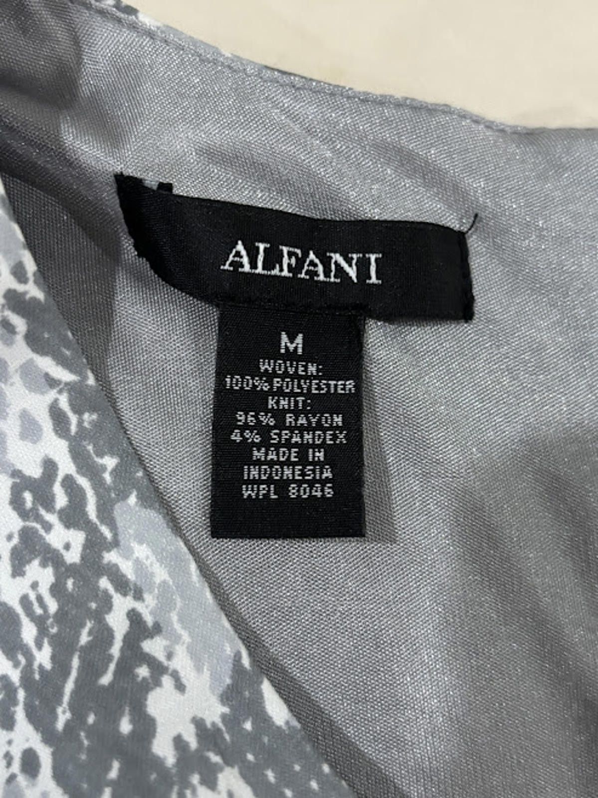 Alfani 16. Alfani Women's Sleeveless Top w/ Gray Snake Print Design Size M / US 6-8 / IT 42-44 - 6 Thumbnail