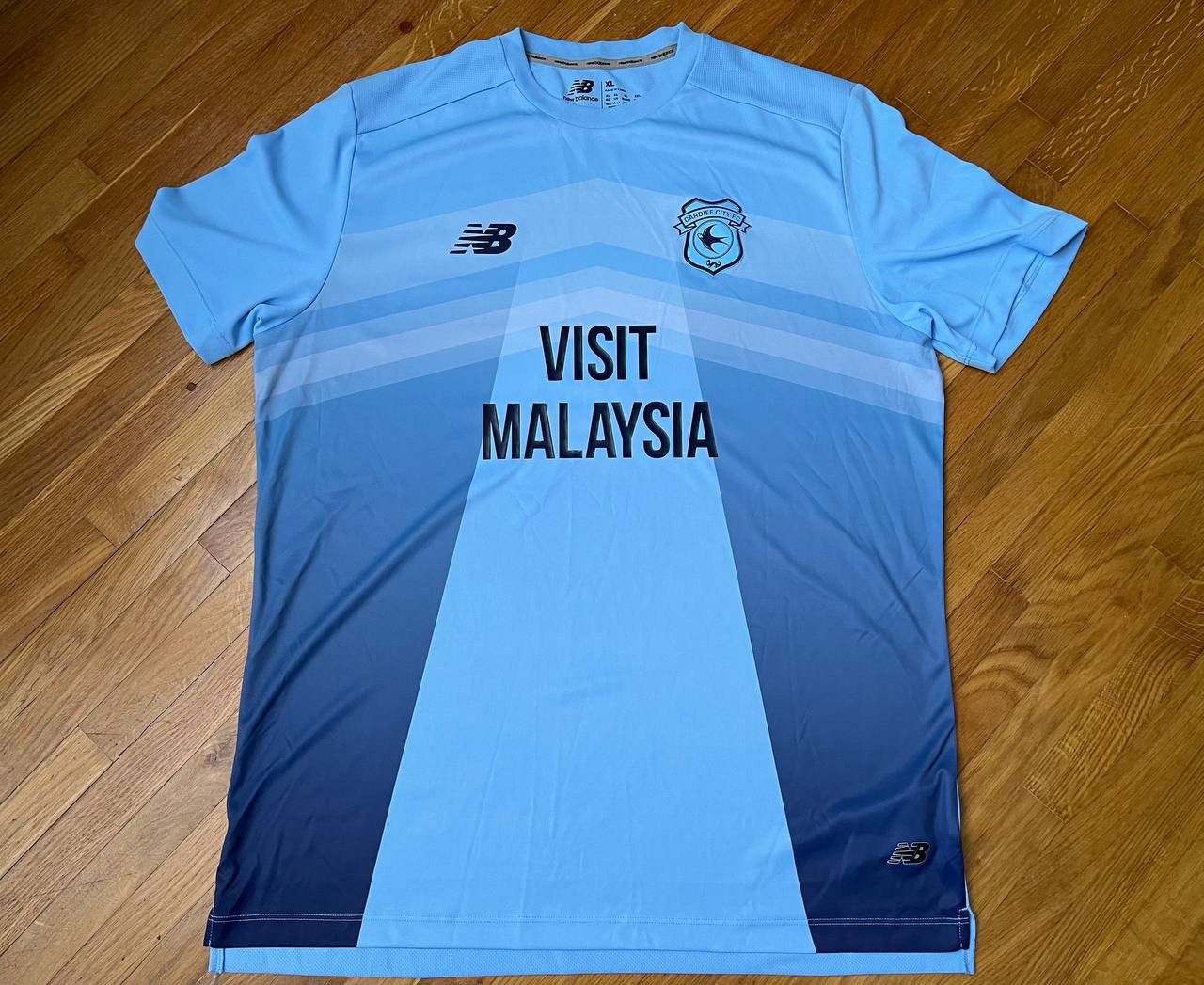 New Balance New Balance Cardiff City away 2023-2024 tee Size US XL / EU 56 / 4 - 1 Thumbnail