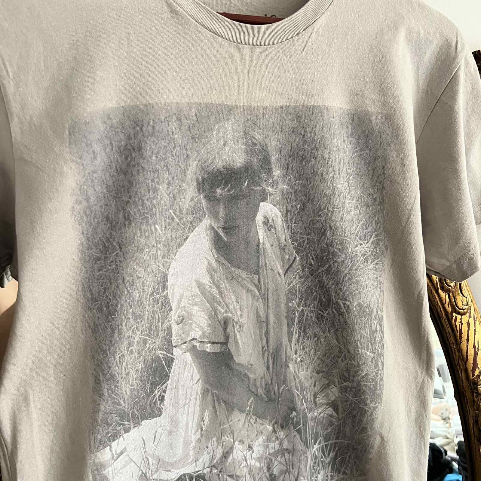 Band Tees taylor swift betty shirt Sz S Size US S / EU 44-46 / 1 - 5 Thumbnail