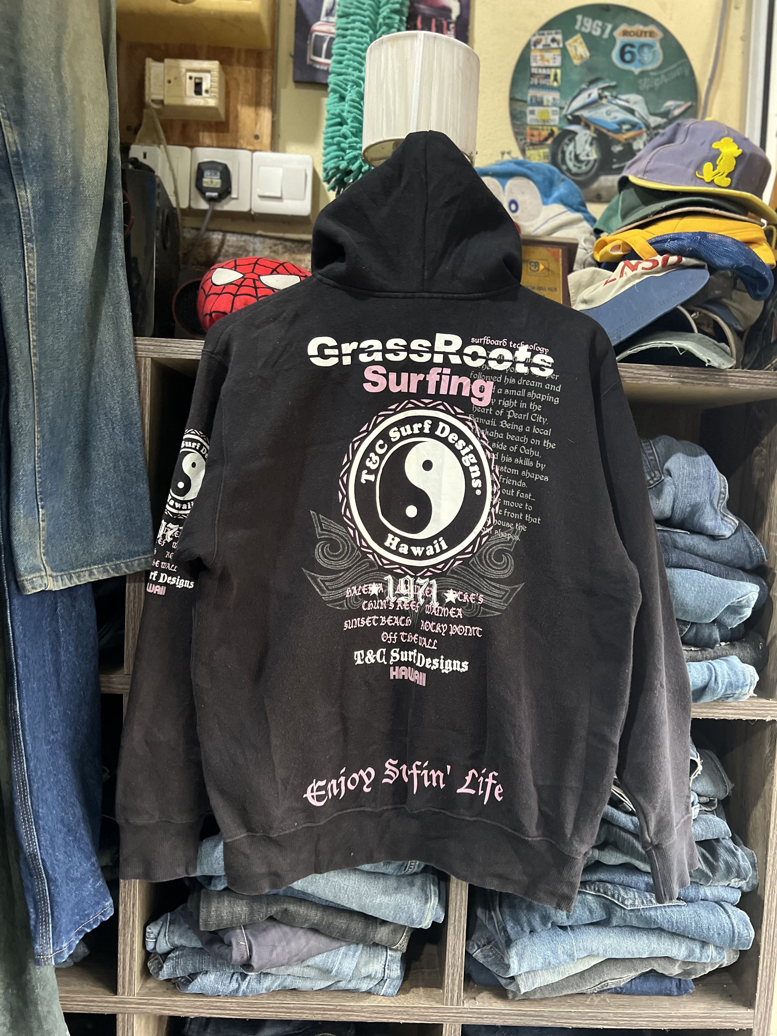 Japanese Brand 🔥T&C Surf Designs Hawaii Grassroots Surfing Zipper Hoodie Size US S / EU 44-46 / 1 - 15 Thumbnail