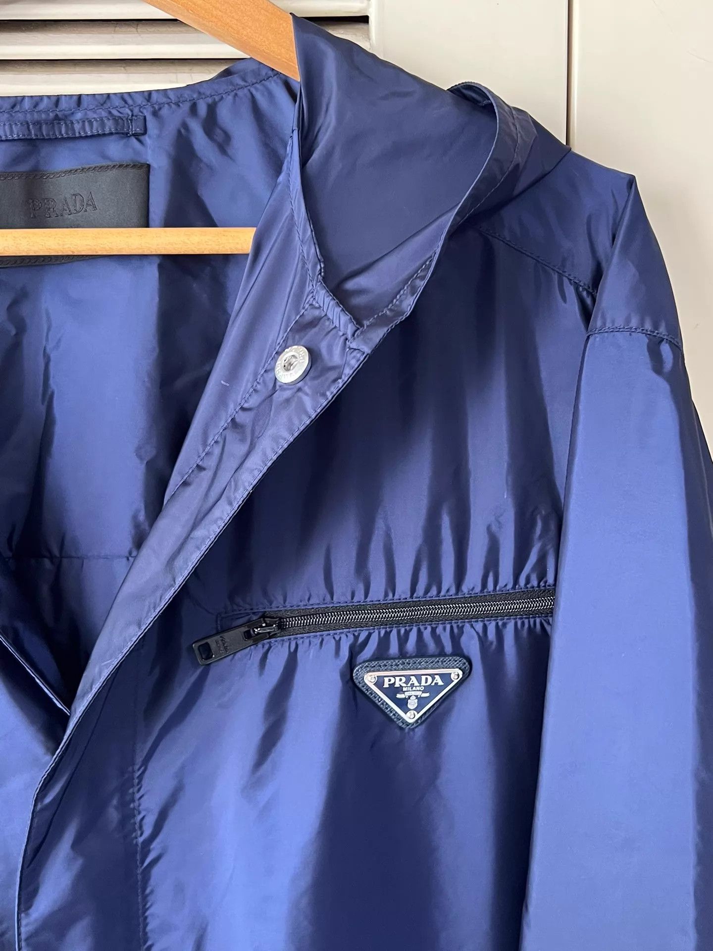 Prada Prada Navy Blue Hooded Nylon Jacket Triangle Logo Size 48 Size US M / EU 48-50 / 2 - 4 Thumbnail