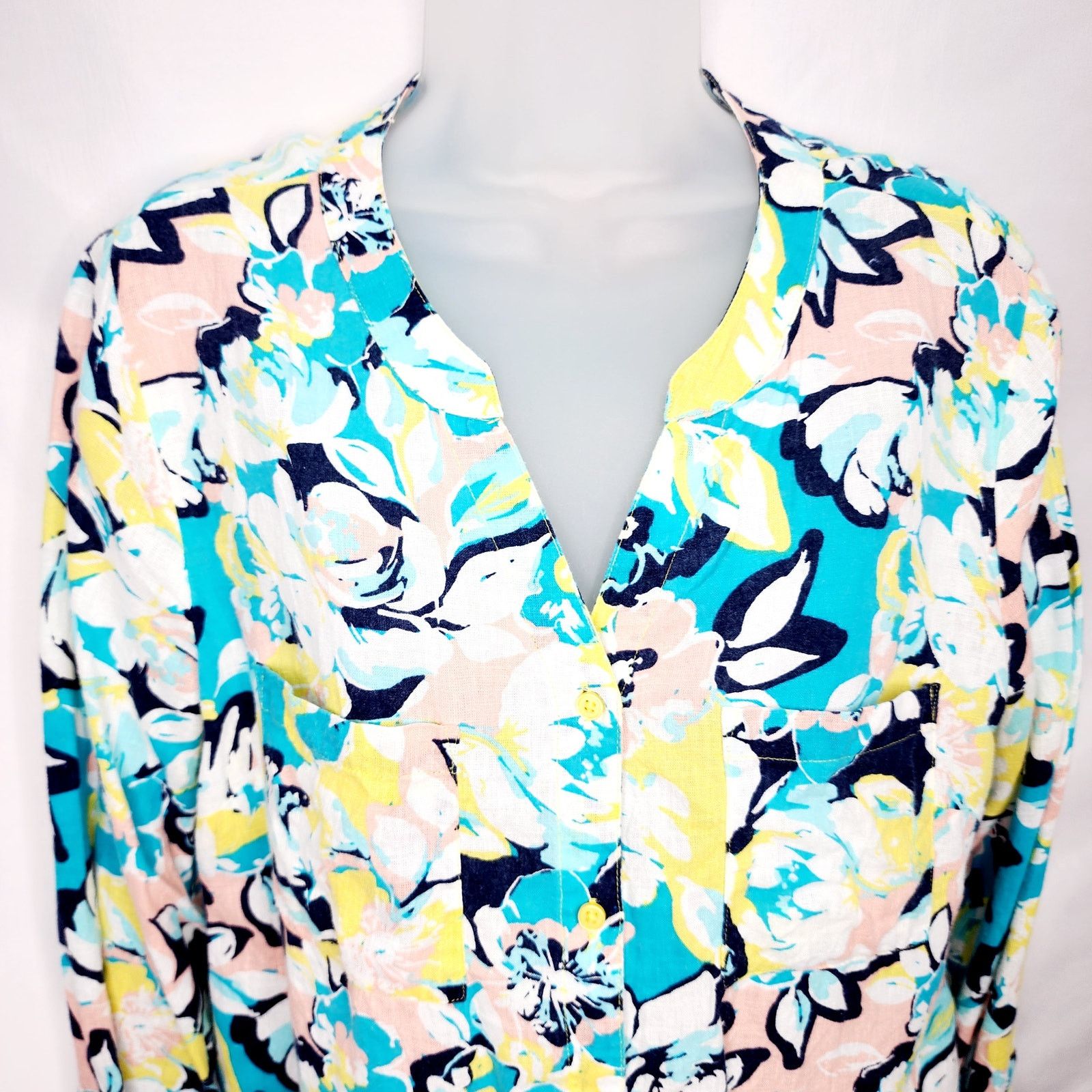 Other Kim Rogers V Neck Button Front Floral Linen Blend Top Size M / US 6-8 / IT 42-44 - 4 Thumbnail