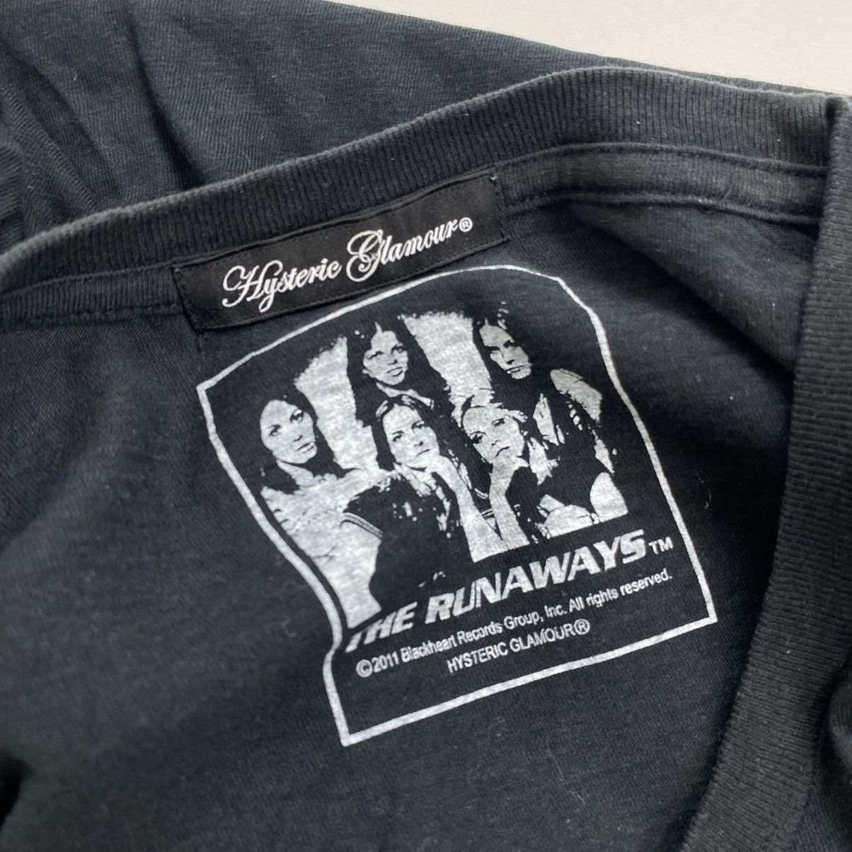 Hysteric Glamour Rare! Hysteric glamour X the runaways cherry bomb Size US M / EU 48-50 / 2 - 4 Thumbnail