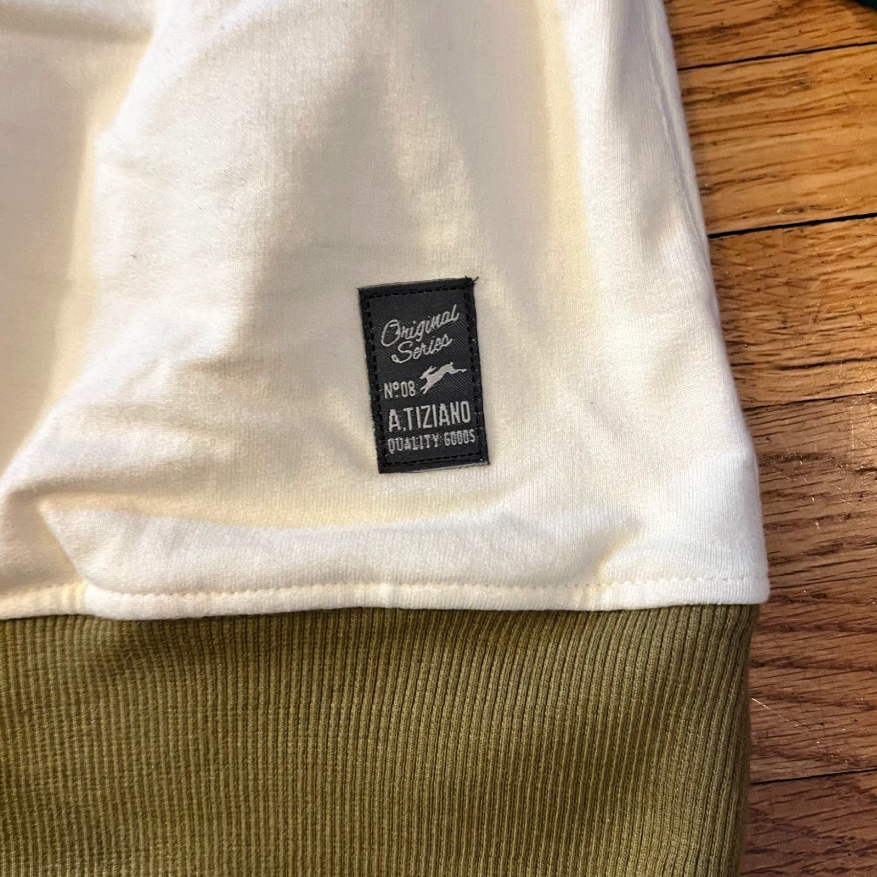 Logo 7 A.tiziano Sweatshirt Mens XL Logo White Green Crew Neck Color Blocked Shirt Mens XL Green Logo Pullover Color Blocked Size US XL / EU 56 / 4 - 3 Thumbnail