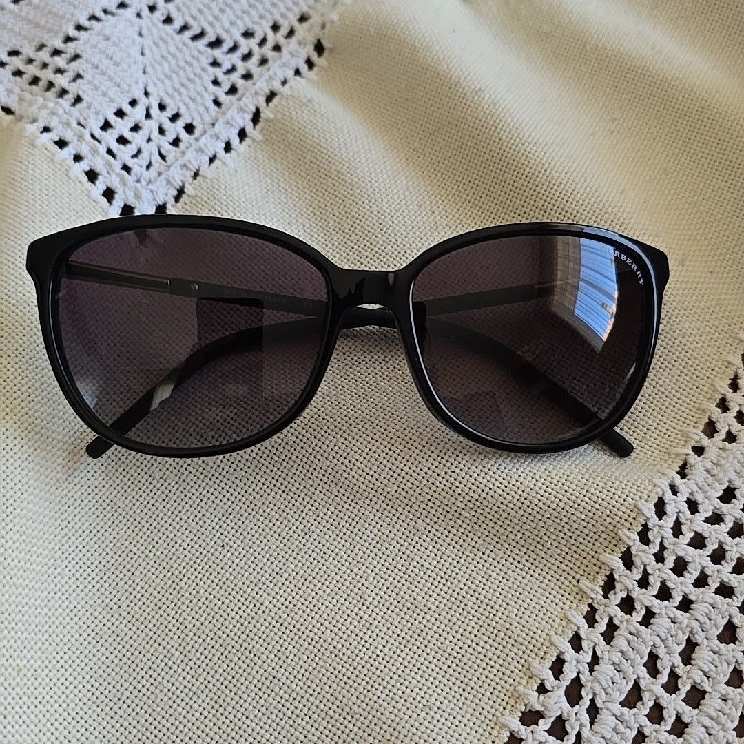 Burberry Burberry glasses Size ONE SIZE - 11 Thumbnail