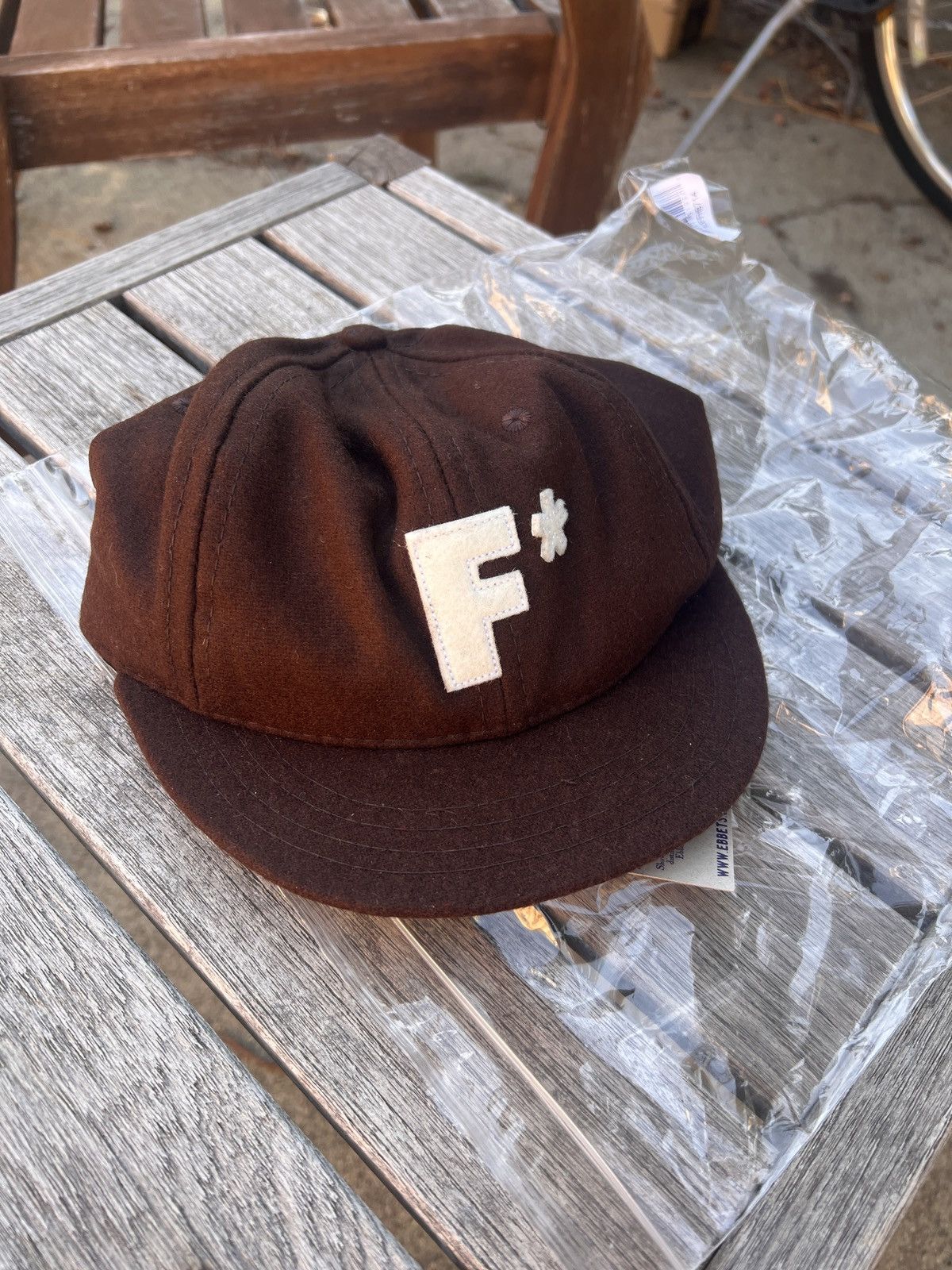 GOLF WANG F* ロゴ ブラウンキャップ