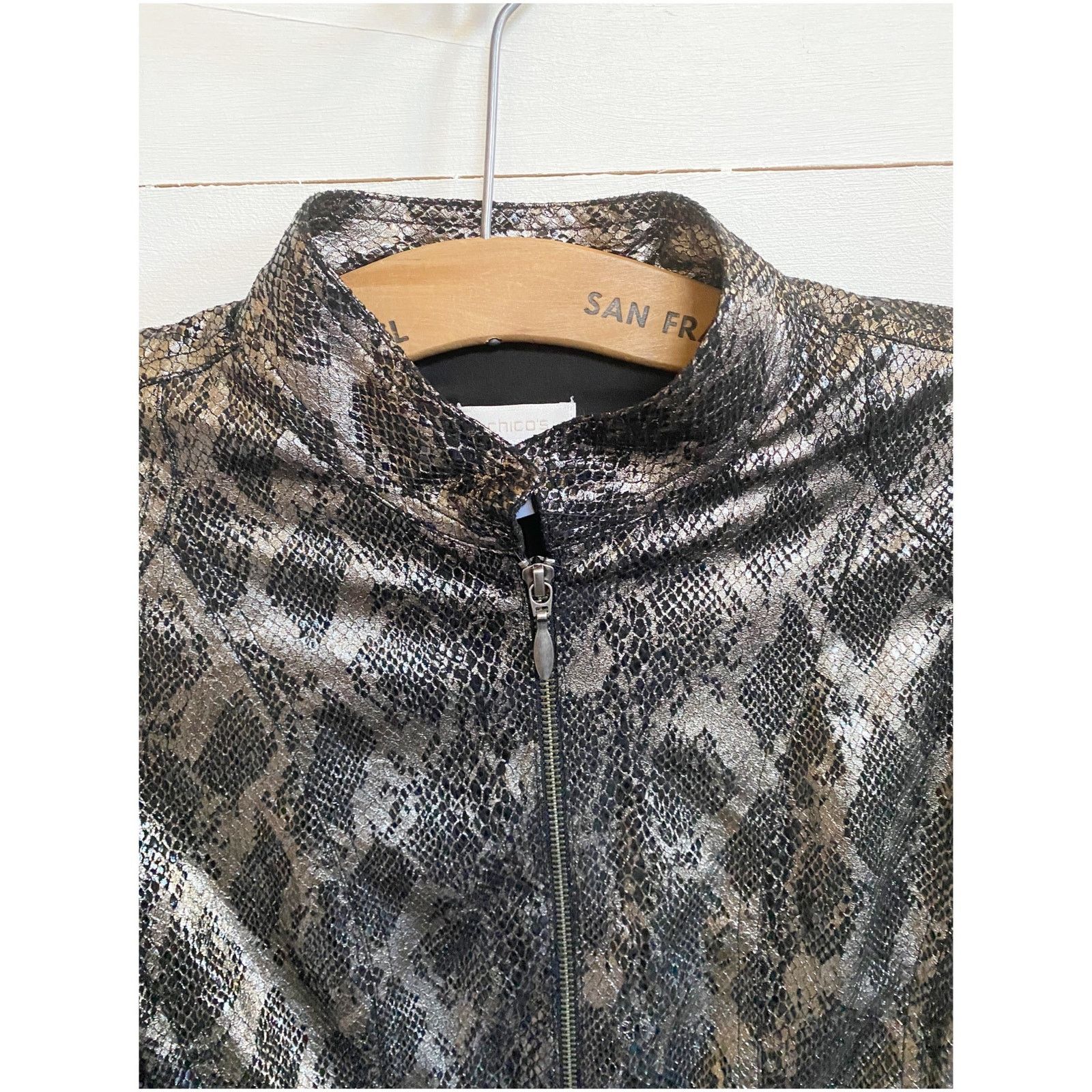Chicos Chico’s Black Bronze Metallic Zip Jacket Snake Python Print Size M / US 6-8 / IT 42-44 - 6 Thumbnail