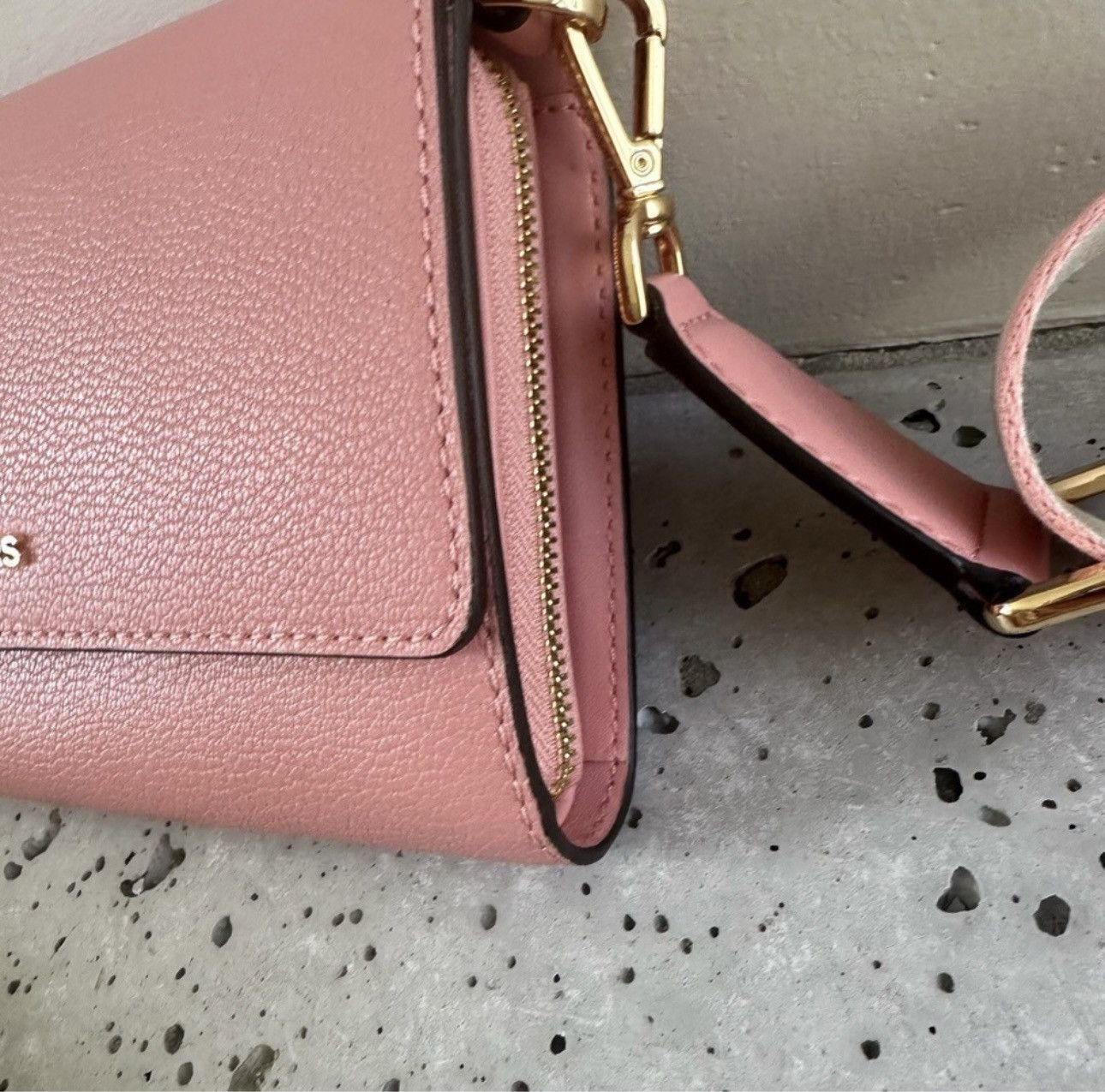 Michael Kors NWT Michael Kors Jet Set Large Leather Crossbody Bag Size ONE SIZE - 8 Thumbnail