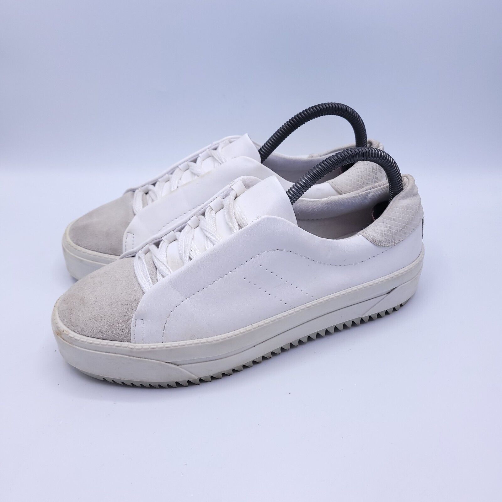 Zara Zara TRF Lace Up Sneaker Shoe Womens Size 9 7426/301/001 Size US 9 / IT 39 - 1 Thumbnail