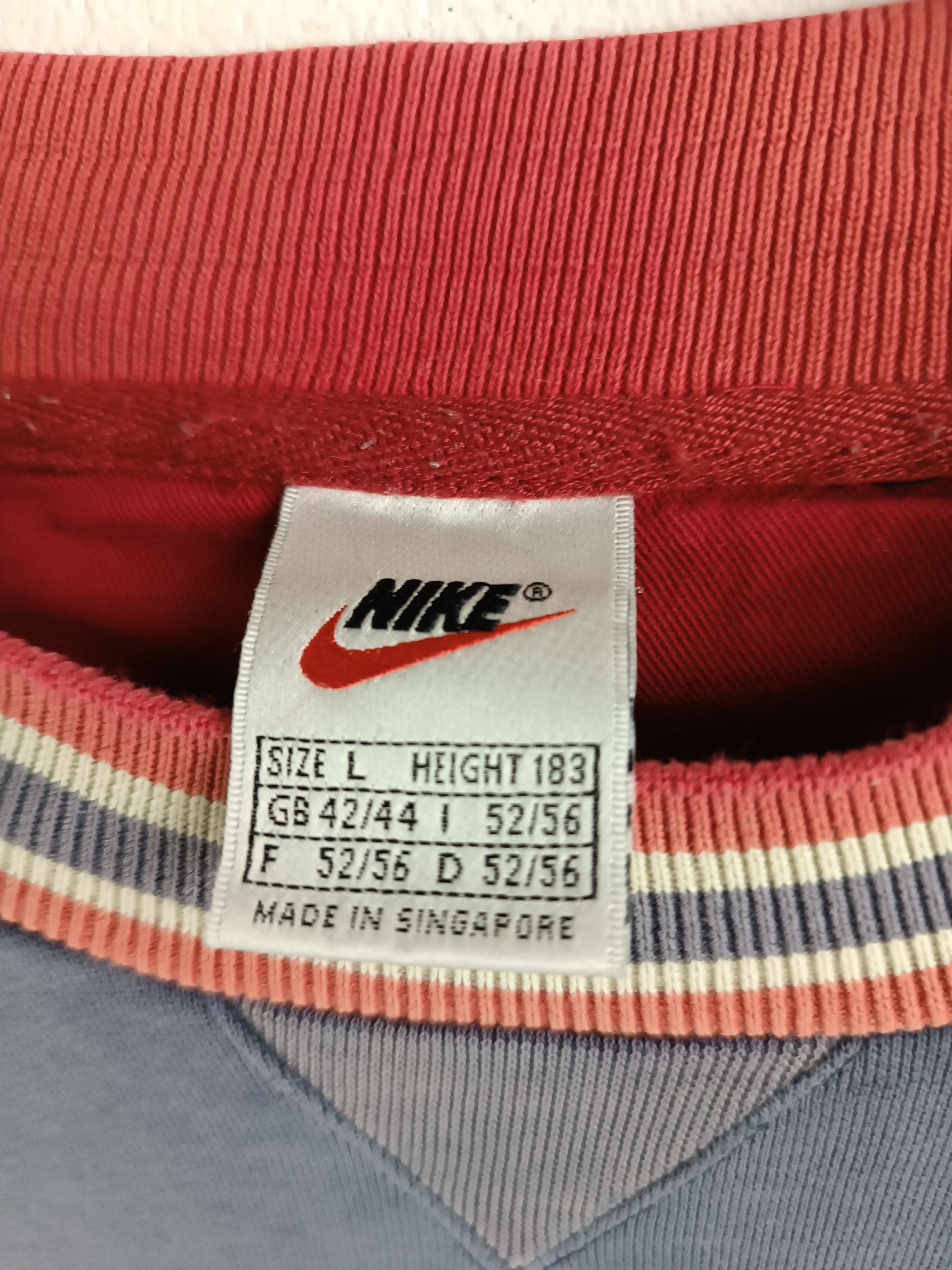 Nike VINTAGE 90'S FADED NIKE SWOSH SWEATSHIRT CREWNECK Size US L / EU 52-54 / 3 - 7 Thumbnail