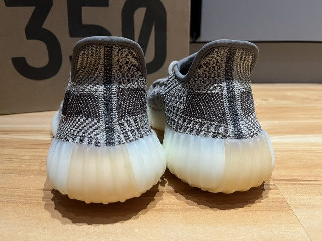 Yeezy Yeezy 350 v2 Zyon 42 2/3 Size US 9 / EU 42 - 8 Thumbnail
