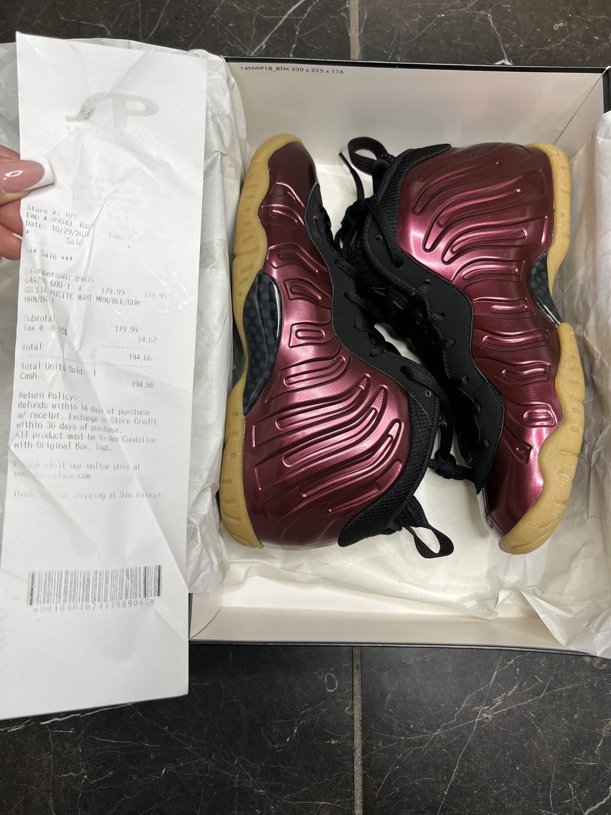 Nike Nike Foamposite One Maroon & Gum (2016) DS GS 7Y! Size US 7 / EU 40 - 9 Thumbnail