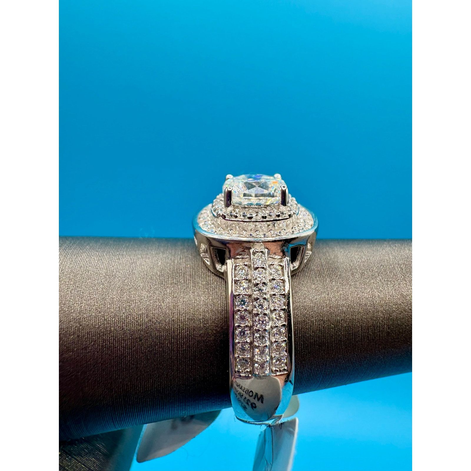 Jewelry NWT Sz.6 - Womens 1.75ct Moissanite Ring, Stamped 925 Silver Size ONE SIZE - 11 Thumbnail