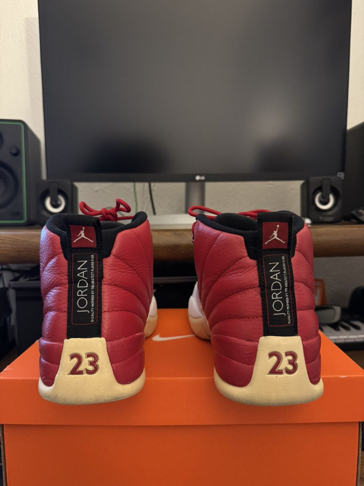Jordan Brand Jordan 12 Size US 10 / EU 43 - 4 Thumbnail