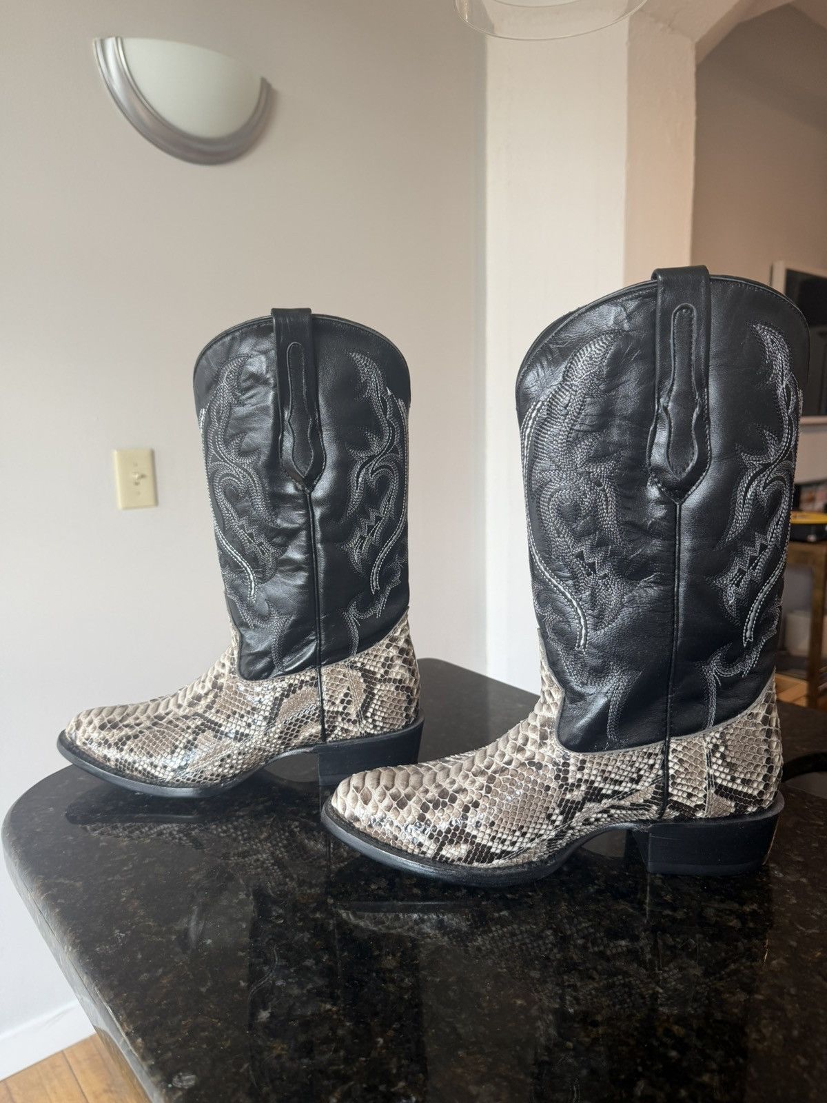 Other J.B. Dillon Reserve Genuine Python Original Cowboy Boots Size US 8 / EU 41 - 2 Thumbnail