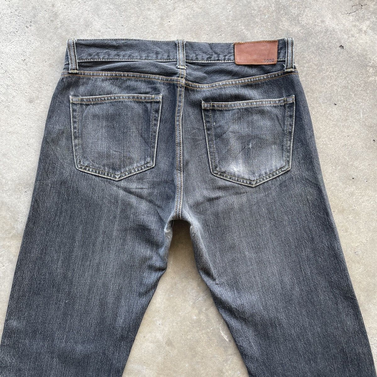 Japanese Brand Vintage Japanese UJ 002 Black Faded Denim Jeans Pants W34 Size US 34 / EU 50 - 11 Thumbnail
