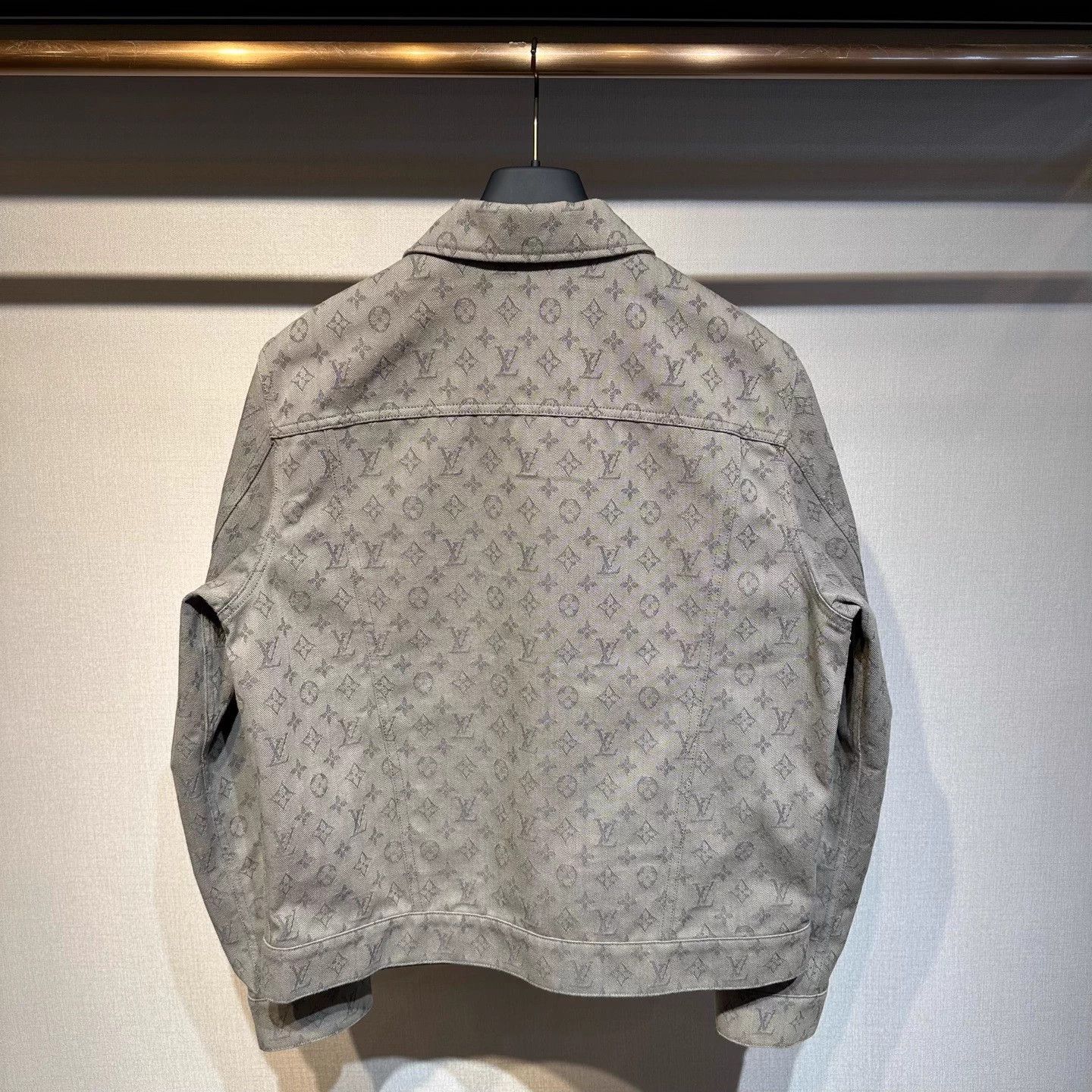 Louis Vuitton LV Gray All Over Monogram Denim Jacket Size 52 New Size US L / EU 52-54 / 3 - 3 Thumbnail