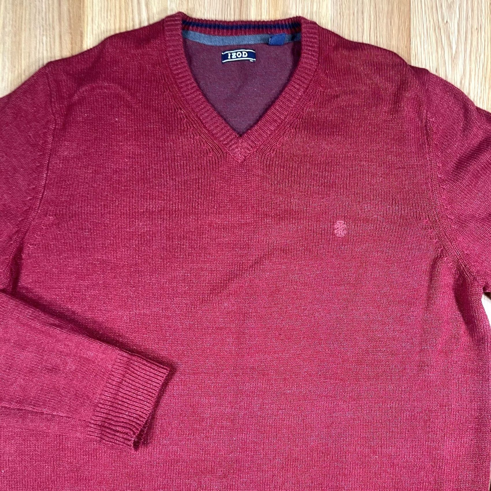 Izod Izod Sweater Mens Large Red Long Sleeve V-Neck Knit Pullover Cotton Blend - Vintage Size US L / EU 52-54 / 3 - 2 Thumbnail
