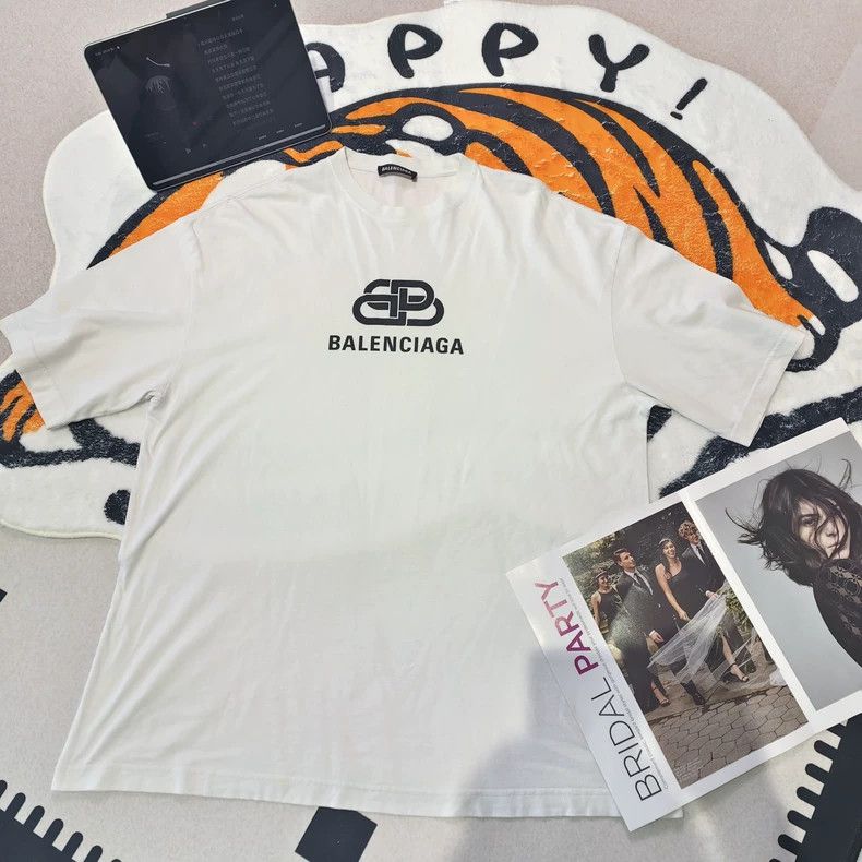 Balenciaga Balenciaga Lock logo printed short sleeves Size US M / EU 48-50 / 2 - 1 Thumbnail