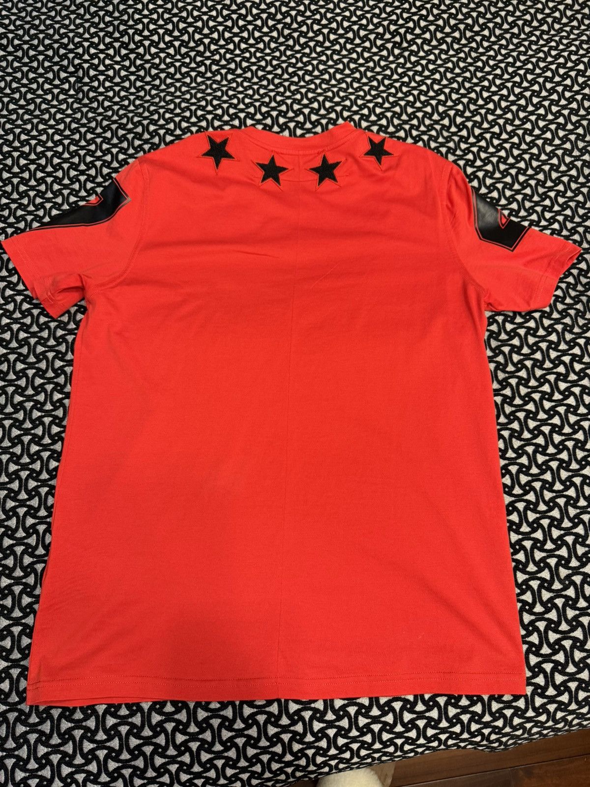 Givenchy Givenchy Stars Tee Size US M / EU 48-50 / 2 - 2 Thumbnail