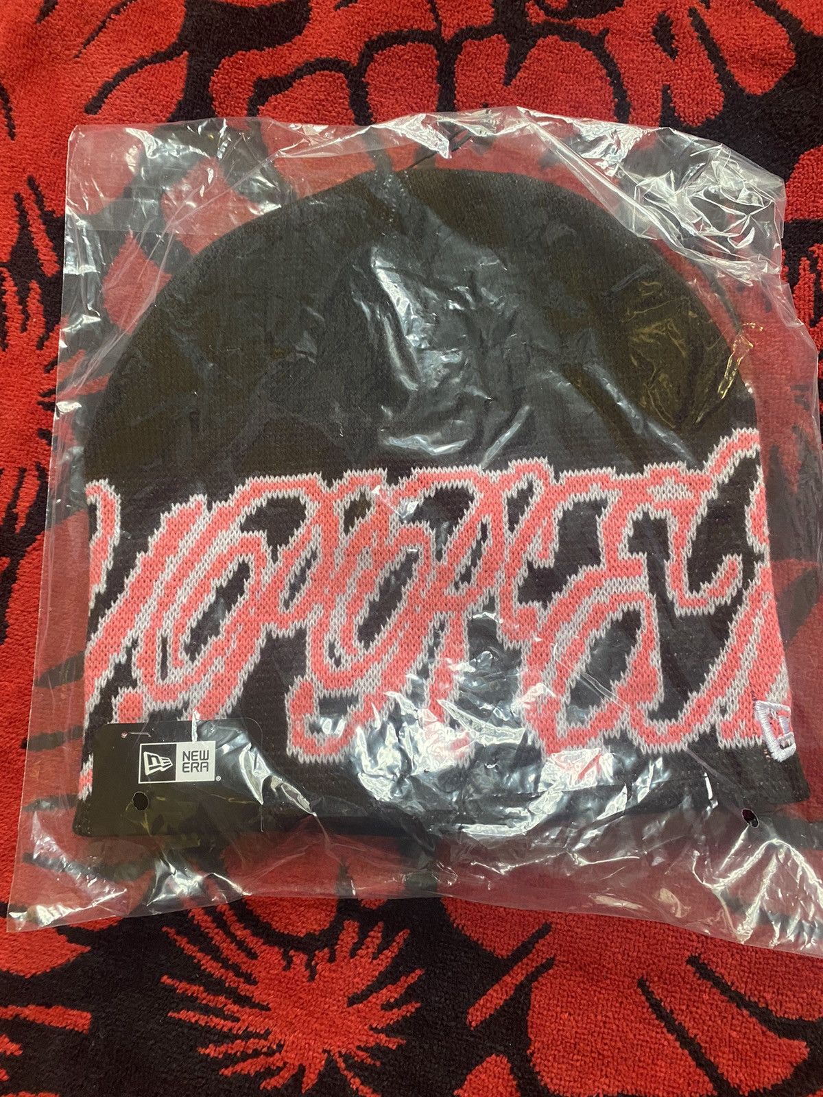Supreme Supreme New Era Cursive Beanie Black Size ONE SIZE - 3 Thumbnail