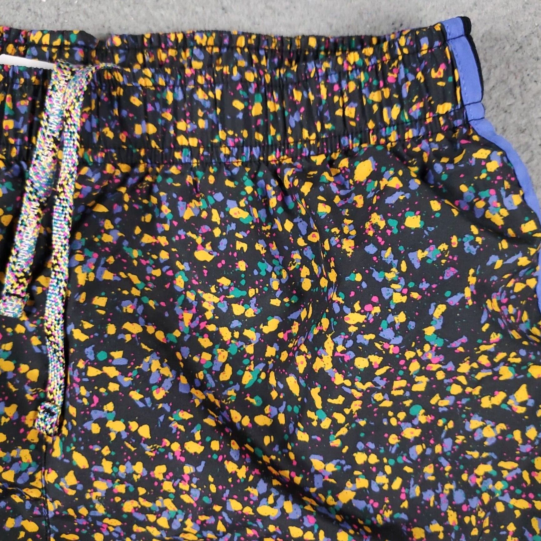 Nike Nike Shorts Womens Medium Black Yellow Paint Splatter Track Running Active Size 32" / US 10 / IT 46 - 3 Thumbnail