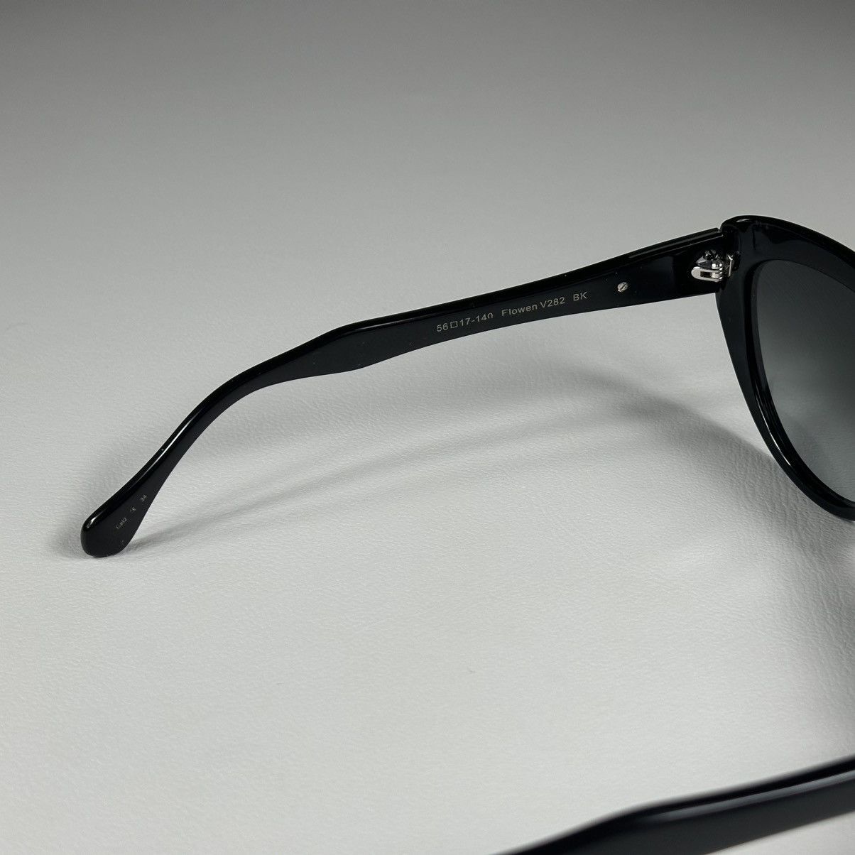 Vera Wang Vera Wang Flowen V282 Black Cat Eye Sunglasses Size ONE SIZE - 3 Thumbnail