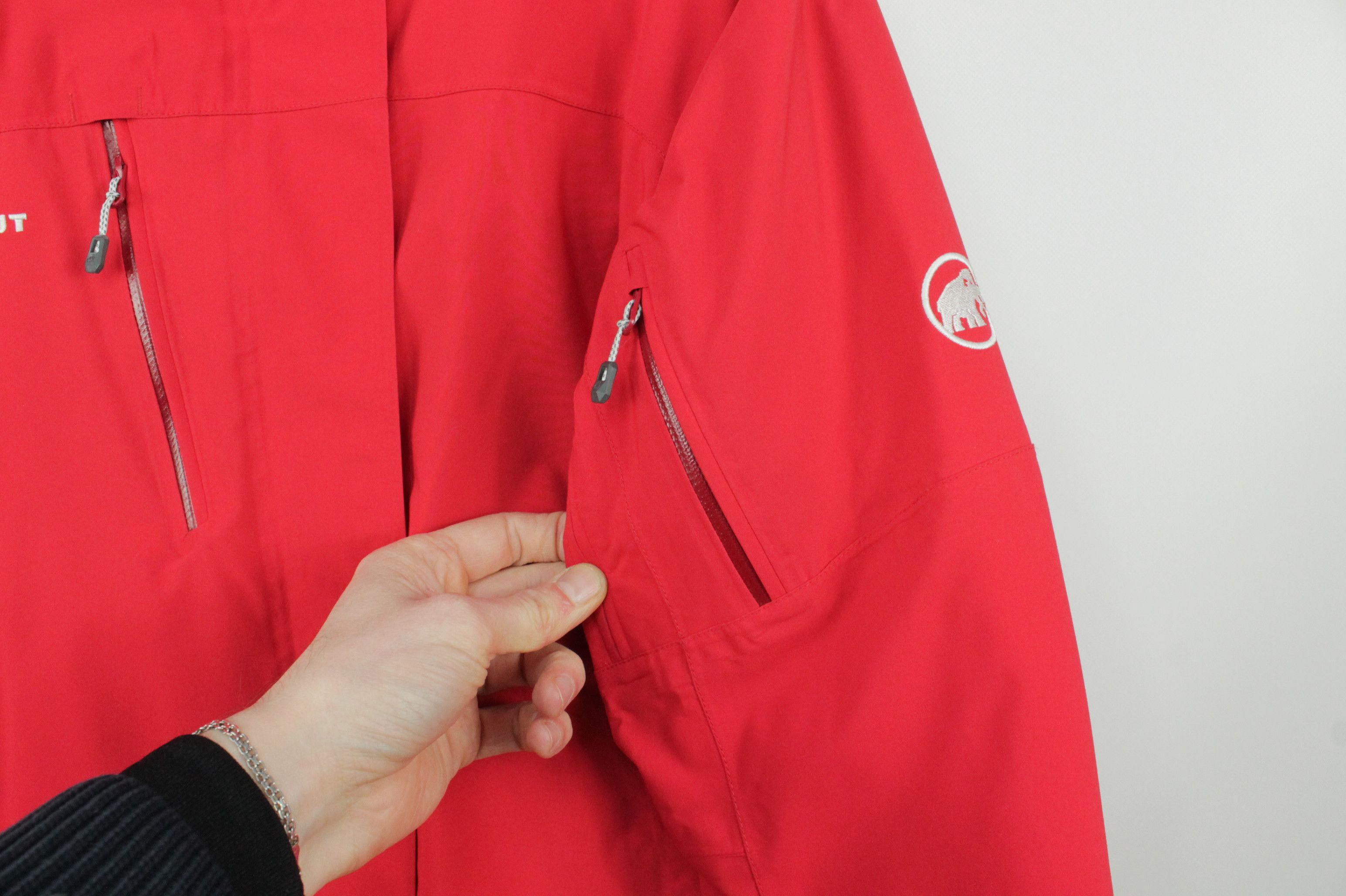 Mammut Mammut Glimmer Drytech Premium Red Ski Jacket Women's Size S / US 4 / IT 40 - 2 Thumbnail