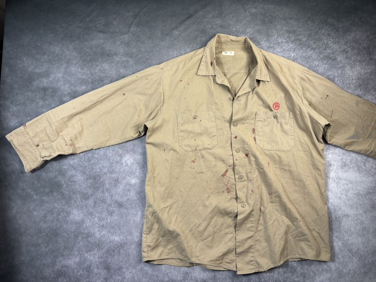 Vintage Vintage Work Shirt Blood Splatter Thrashed CP Rail Moleskin Size US XL / EU 56 / 4 - 13 Thumbnail