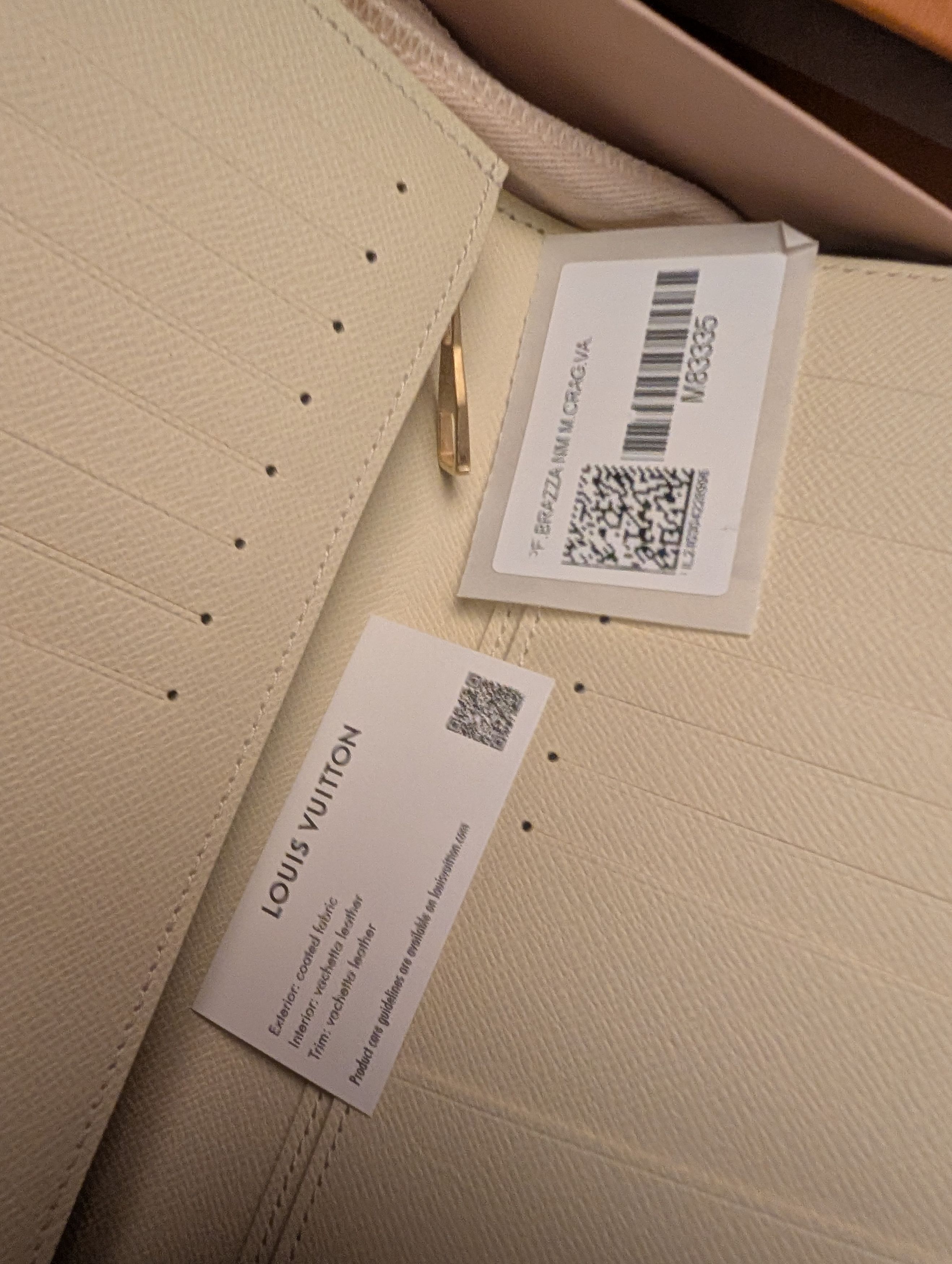 Louis Vuitton × Tyler The Creator Louis Vuitton Tyler the Creator Monogram Brazza Zip Wallet Size ONE SIZE - 6 Thumbnail