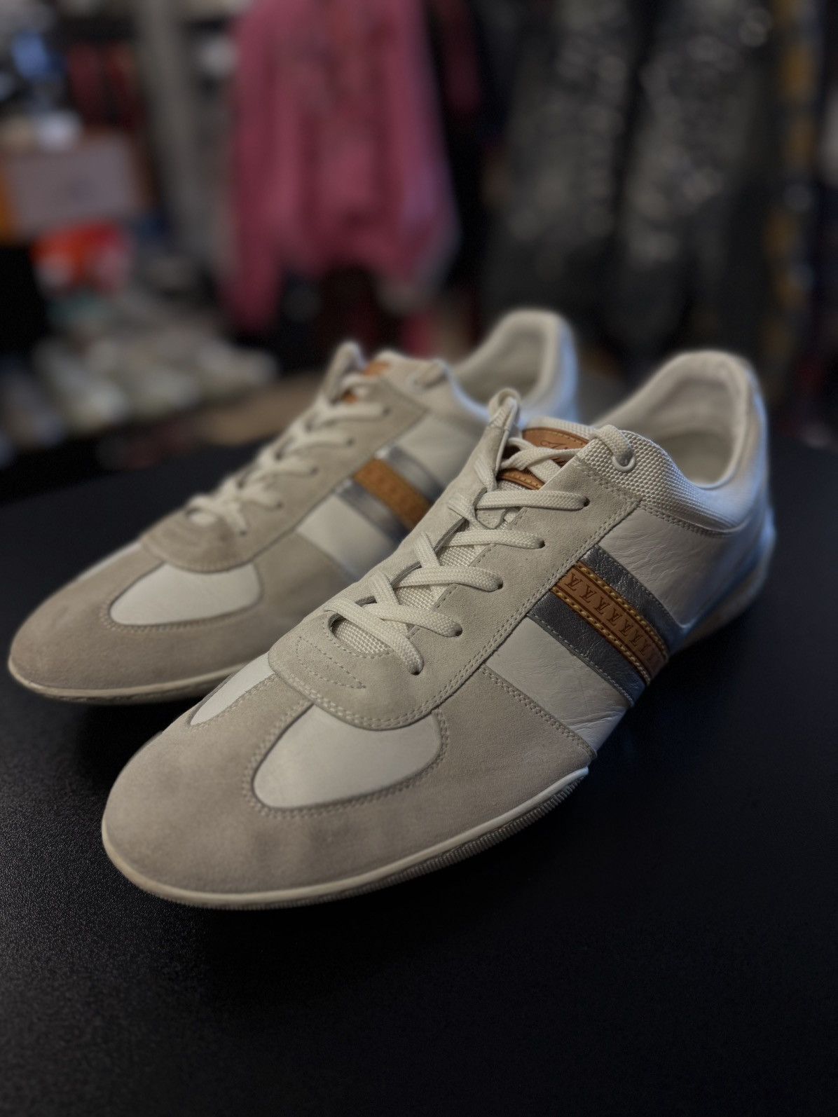 Louis Vuitton Louis Vuitton Dress Vintage Low Sneakers 9.5LV/10.5US Size US 10.5 / EU 43-44 - 7 Thumbnail