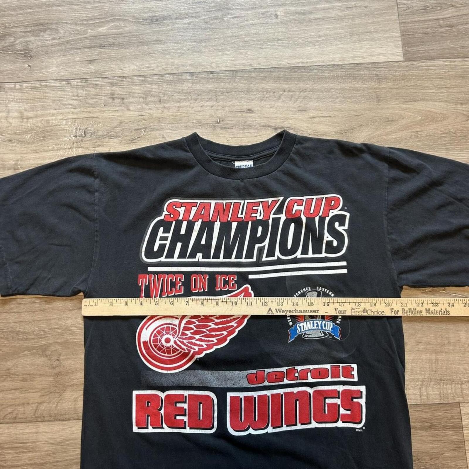 NHL Vintage 90s Detroit Red Wings Champions NHL Hockey t shirt L Size US L / EU 52-54 / 3 - 6 Thumbnail