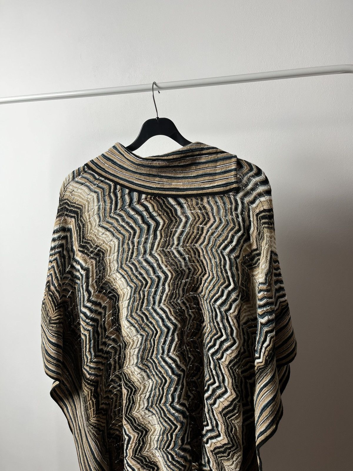 Missoni × Vintage Missoni Striped Zigzag Knit Poncho Made in Italy Wool Blend Size M / US 6-8 / IT 42-44 - 6 Thumbnail