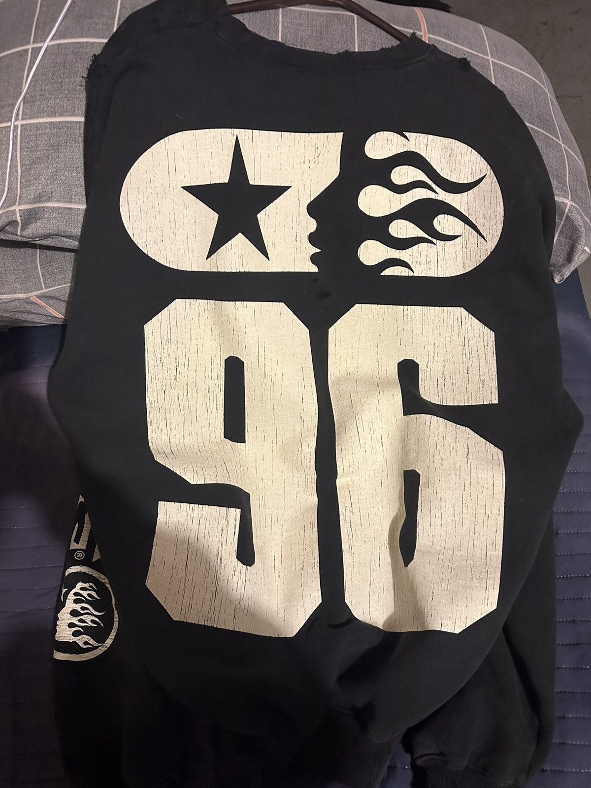 Hellstar sports 96 crewneck