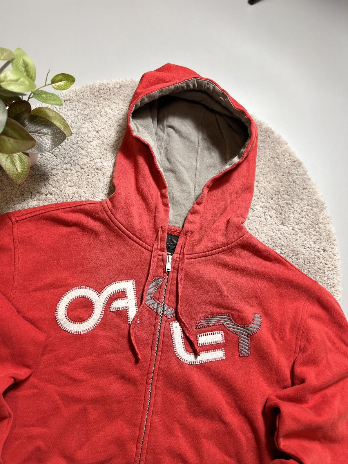 Japanese Brand × Oakley × Vintage Vintage Oakley Zip Up Hoodie Rare Size US M / EU 48-50 / 2 - 2 Thumbnail