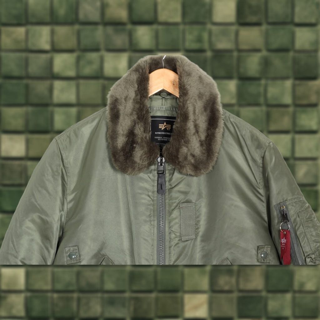 Alpha Industries VINTAGE ALPHA INDUSTRIES B-15 Bomber Jacket Men M Green MJ6243 Size US M / EU 48-50 / 2 - 1 Thumbnail