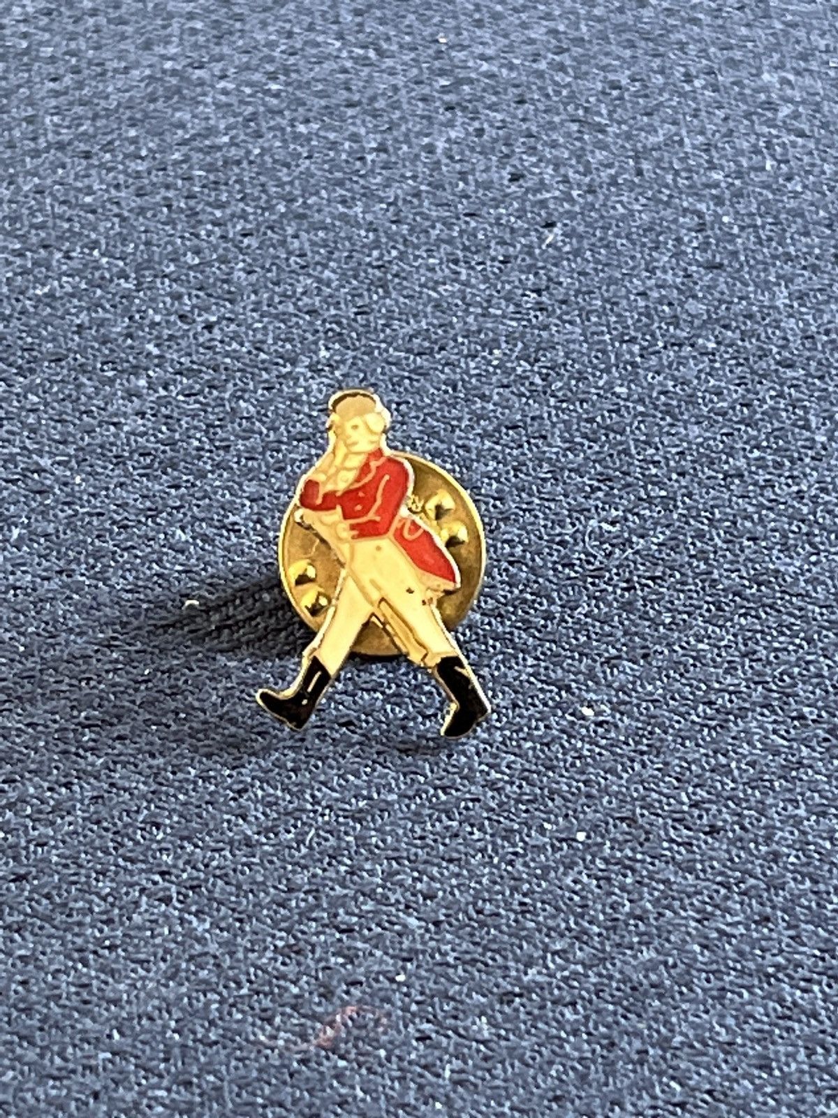 Vintage Johnnie Walker logo vintage pin Size ONE SIZE - 1 Thumbnail