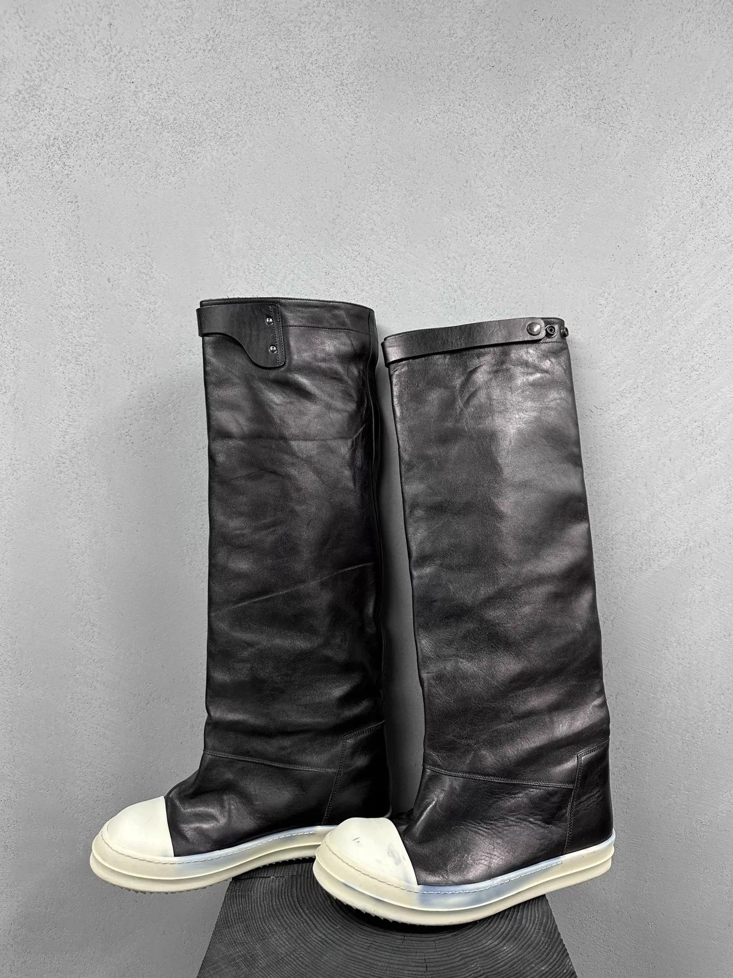 Rick Owens Rick Owens AW14 Heavy Leather High-Top 41 (42-43) Size US 8 / EU 41 - 1 Thumbnail