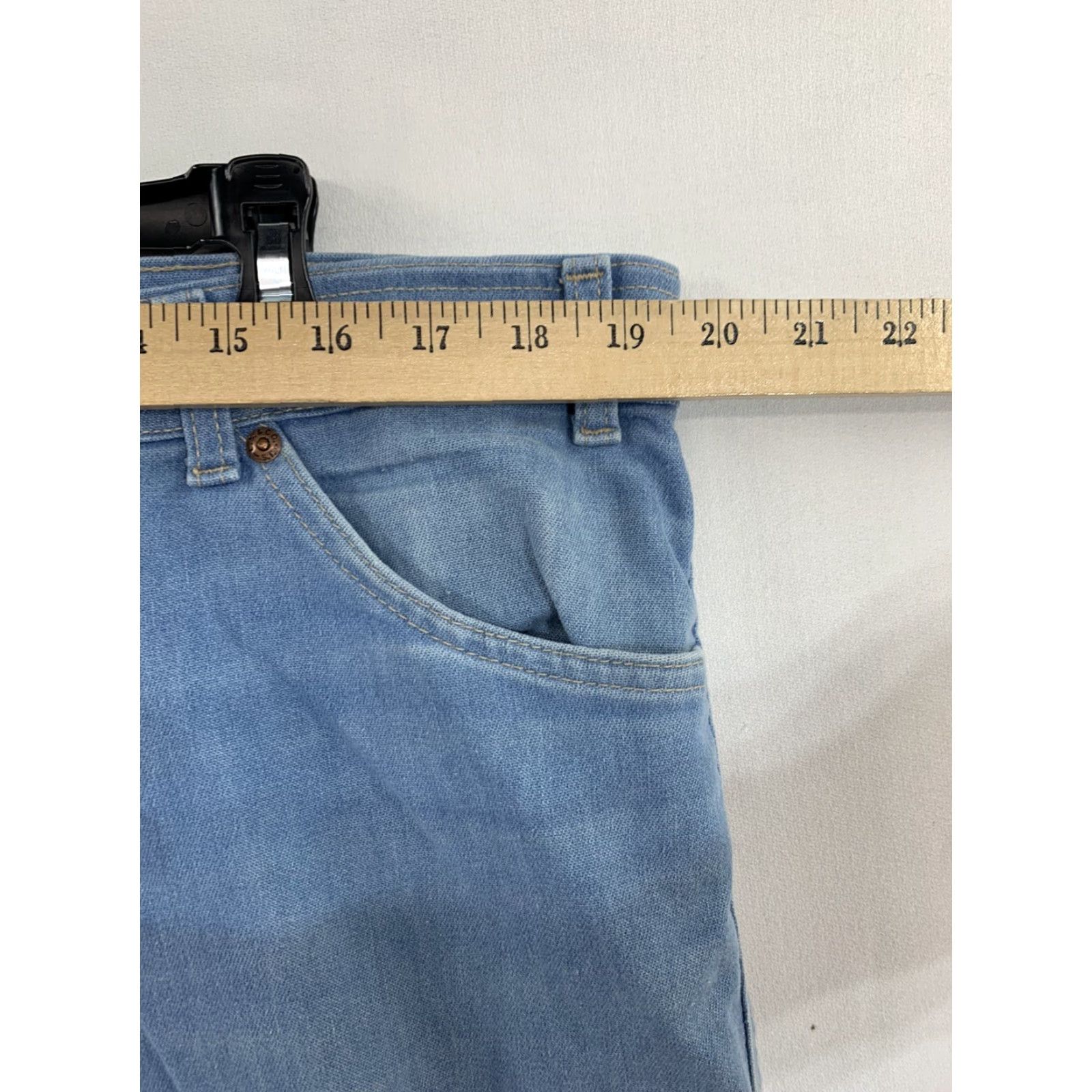 Levi's VINTAGE Levi’s Action Jeans Size 39x30 Blue USA Made High Rise Light Wash Jeans Mens 39 Blue USA High Rise Straight Size US 39 - 4 Thumbnail