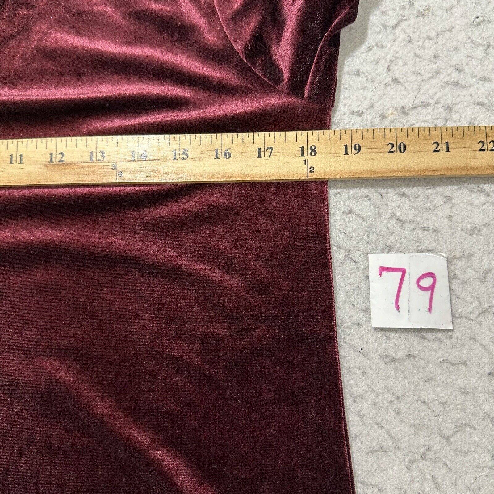 Old Navy Old Navy XS Burgundy Soft Velour Crewneck T Shirt Pullover Size XS / US 0-2 / IT 36-38 - 8 Thumbnail