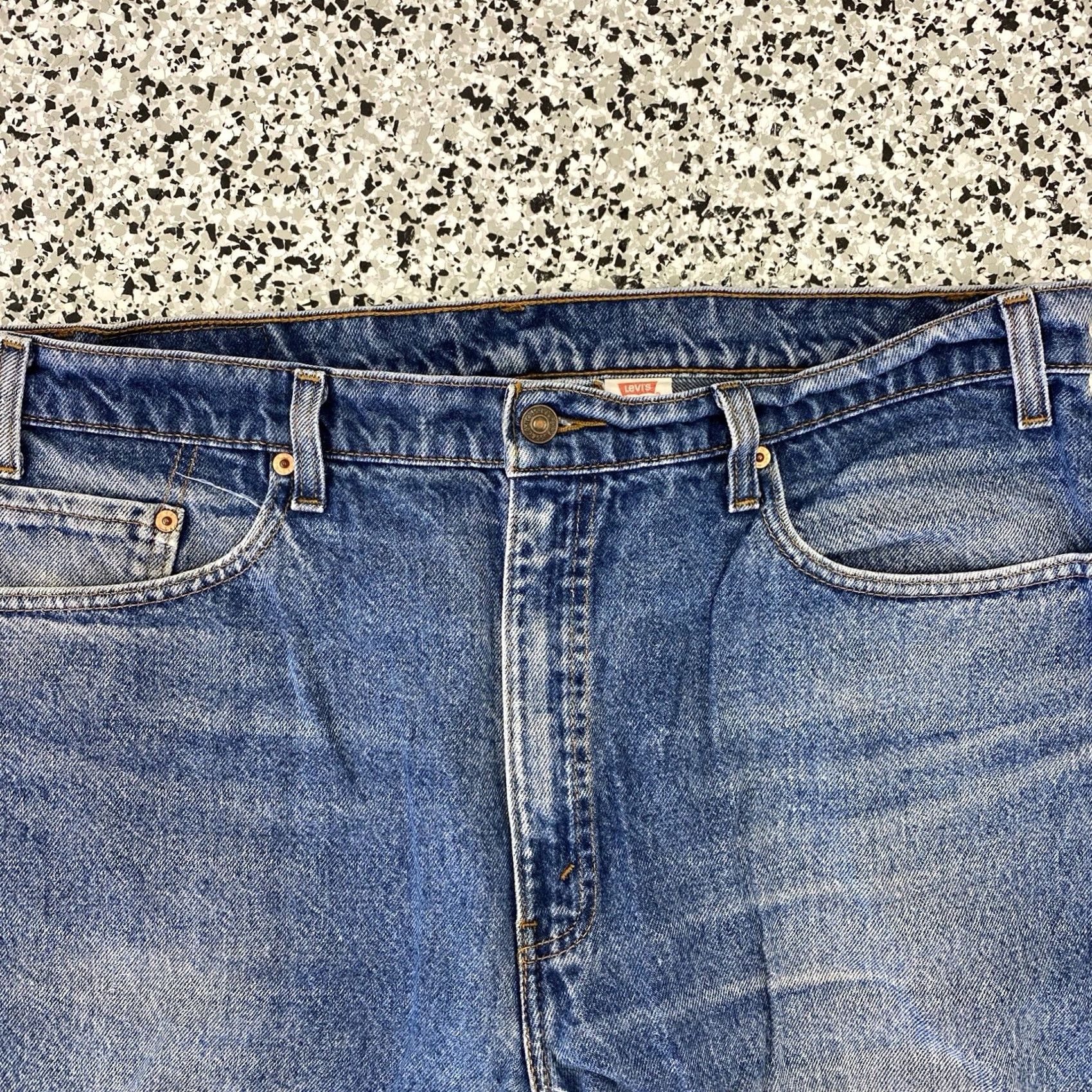 Levi's VINTAGE Levi’s 505 Jeans Men 37x29 Blue Denim Straight Baggy Y2K 90s Grunge Mens Size US 37 - 2 Thumbnail