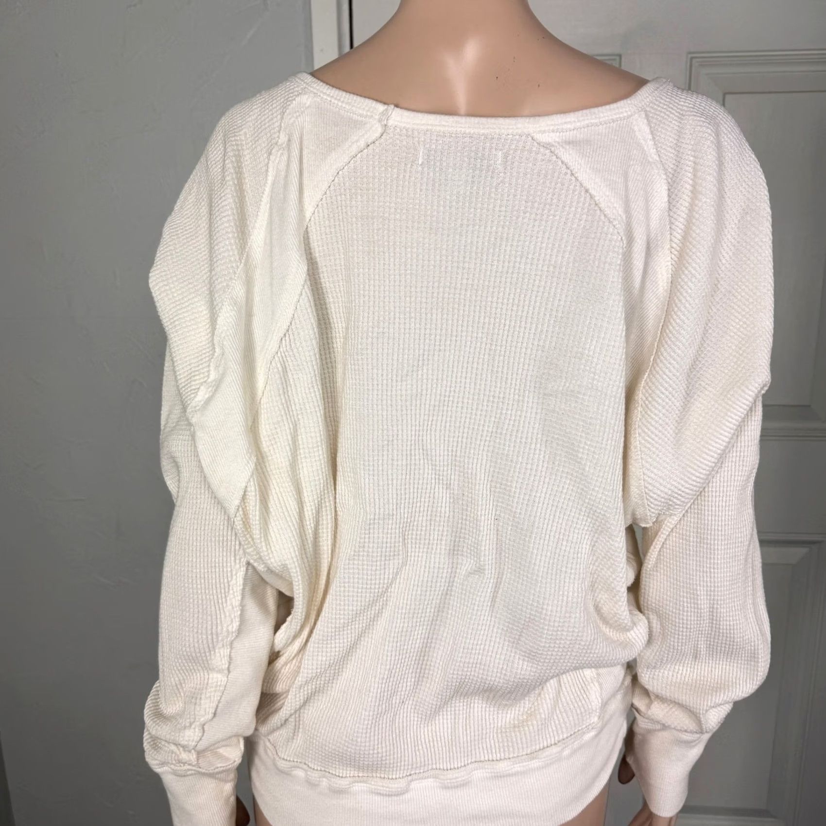 Free People VINTAGE Free People Shirt Womens S Cotton White Boho Collarless Off Shoulder Y2K Thermal Knit (Gently Used) Size S / US 4 / IT 40 - 3 Thumbnail