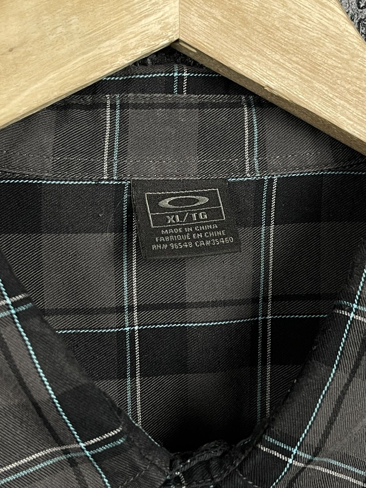 Oakley × Vintage Vintage Oakley Grey Plaid Shirt Men’s Size XL Size US XL / EU 56 / 4 - 10 Thumbnail