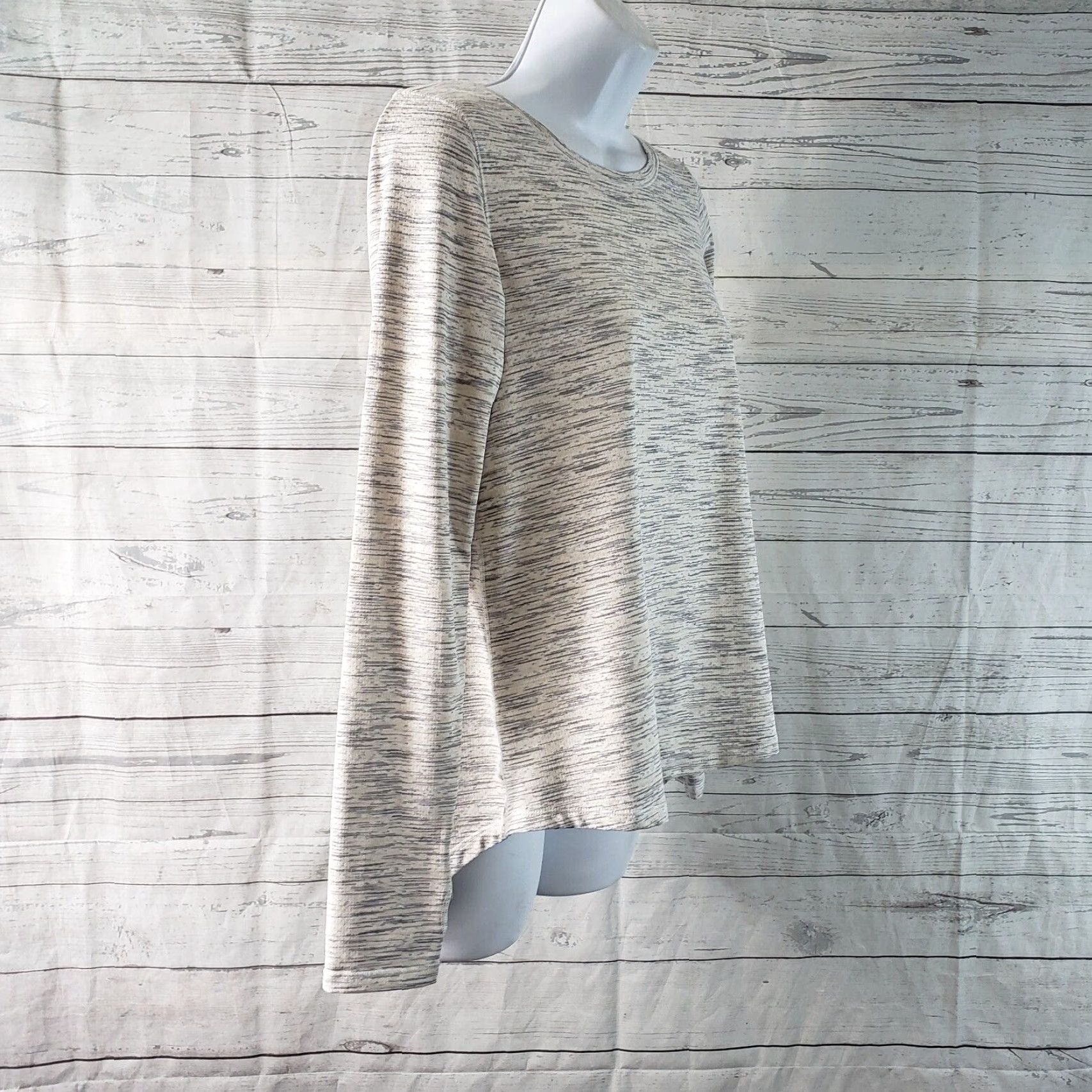Vintage Zyia Womens Pullover Top Sz S Gray White Space Dyed Long Sleeve Round Neck Activewear-Style Shirt Womens Short Description Not Included Size S / US 4 / IT 40 - 3 Thumbnail