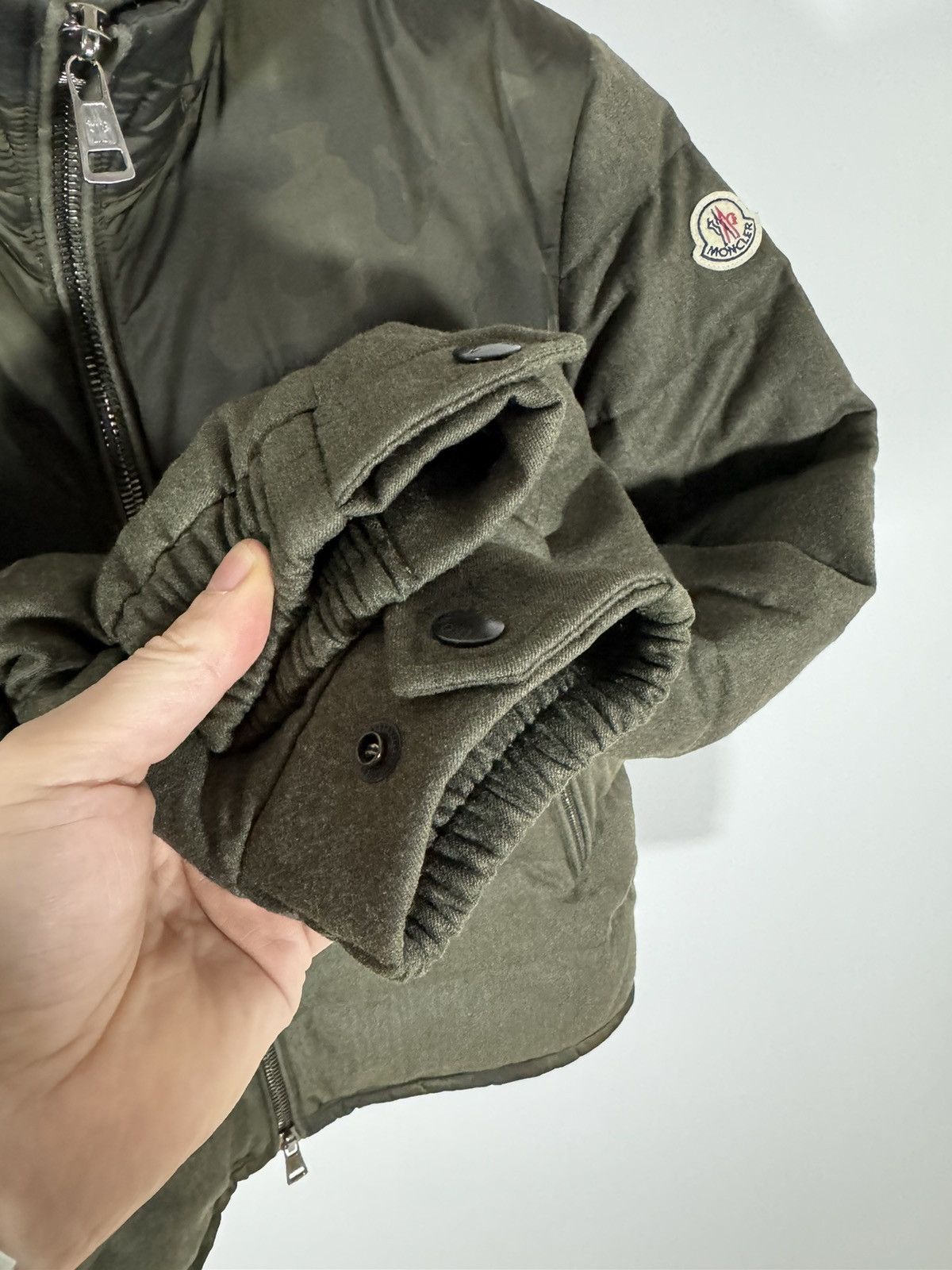 Moncler Moncler jacket Dyens size 2 camo green Size US S / EU 44-46 / 1 - 4 Thumbnail