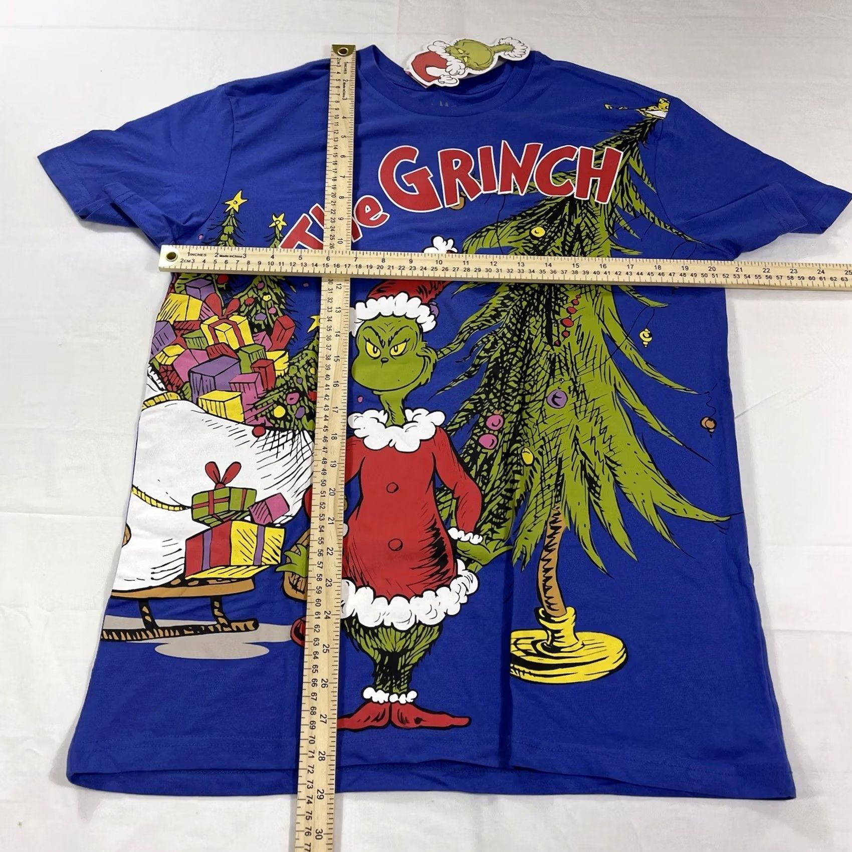 Vintage NWT Dr Seuss Sz M T-Shirt How The Grinch Stole Christmas 2022 AOP Wrap Graphic Size US M / EU 48-50 / 2 - 2 Thumbnail