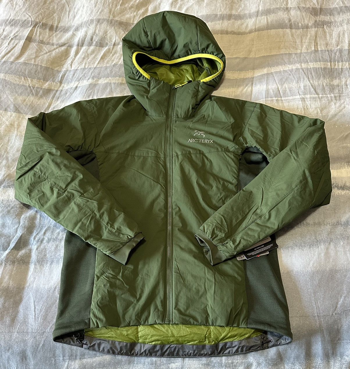 Image of Arcteryx x Goretex Arc’Teryx Atom Lt Hoody Men’S Small in Green, Men's