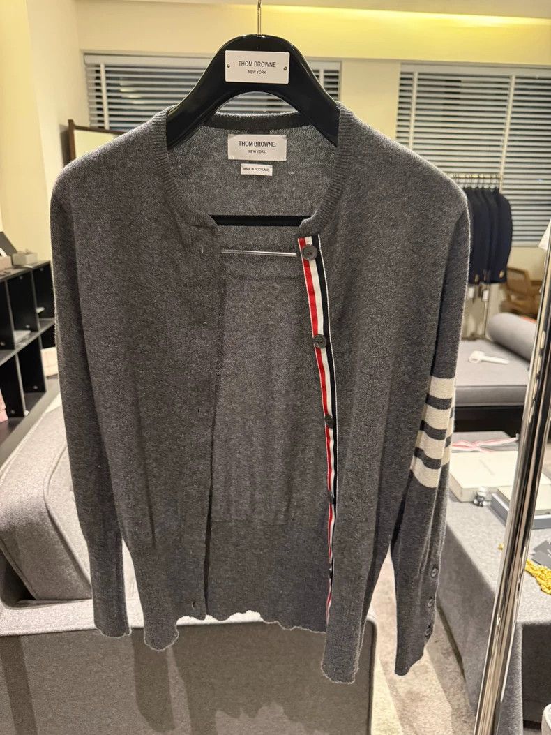 Thom Browne Elegant Thom Browne Cashmere Cardigan-dmc Size US M / EU 48-50 / 2 - 1 Thumbnail