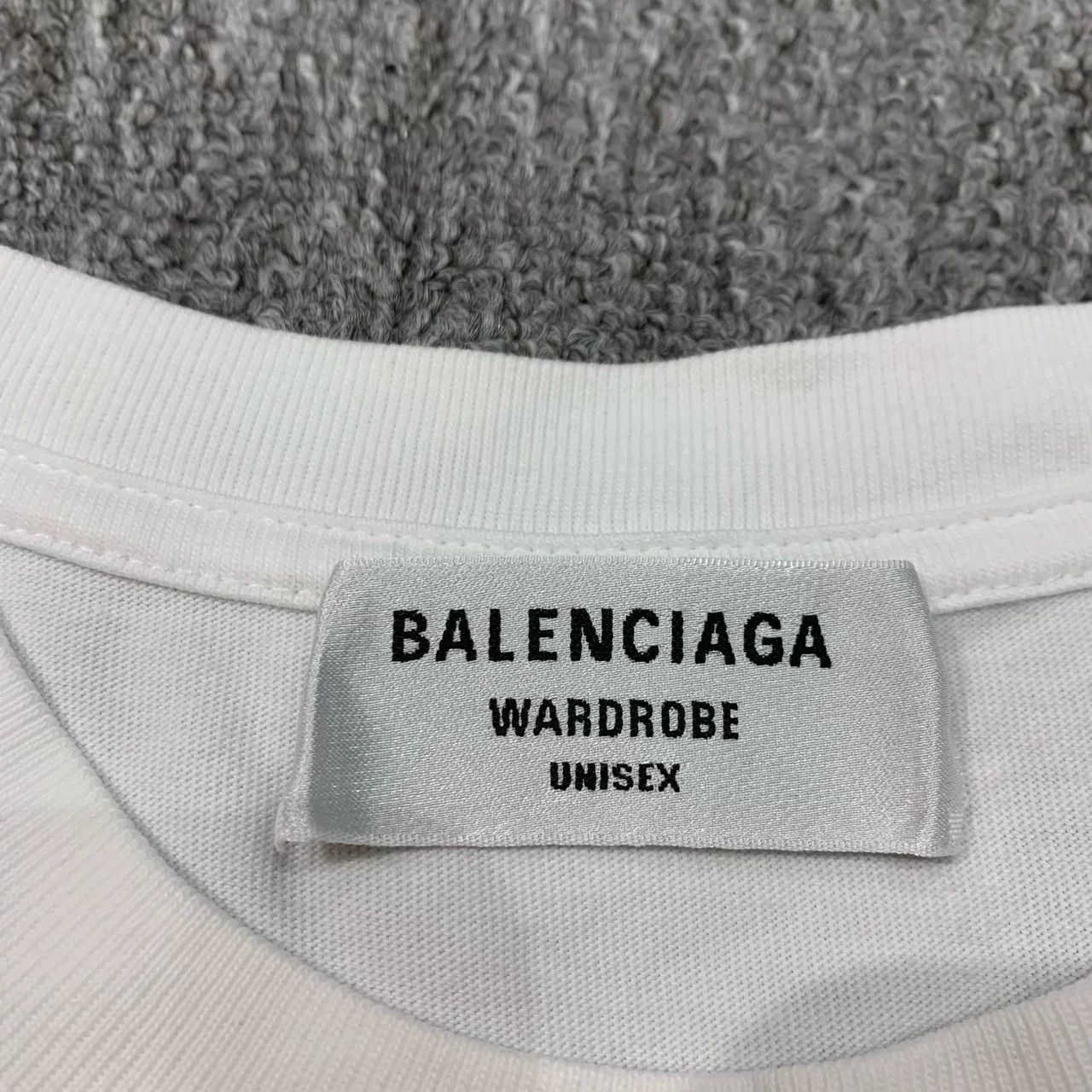 Balenciaga balenciaga white double b short sleeve shirt Size US M / EU 48-50 / 2 - 6 Thumbnail